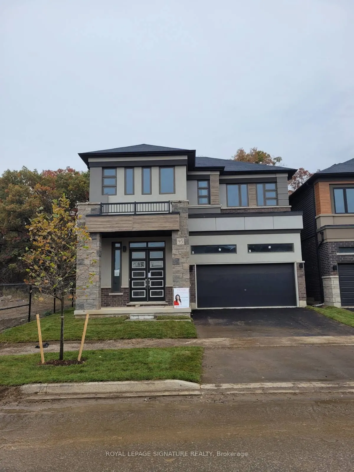 95 Macklin Street