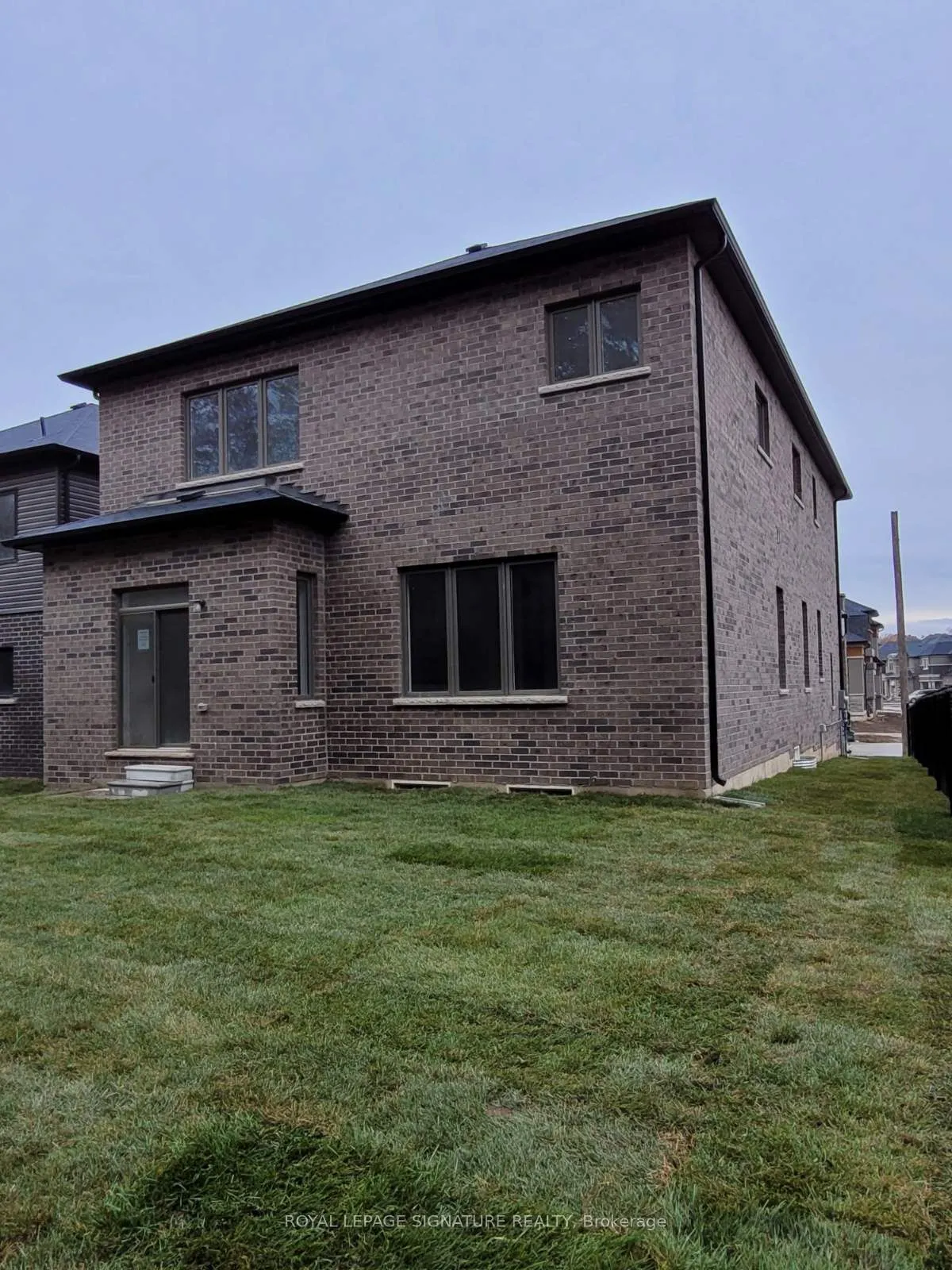 95 Macklin Street