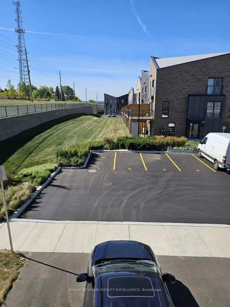 1 Benninger Drive, #1
