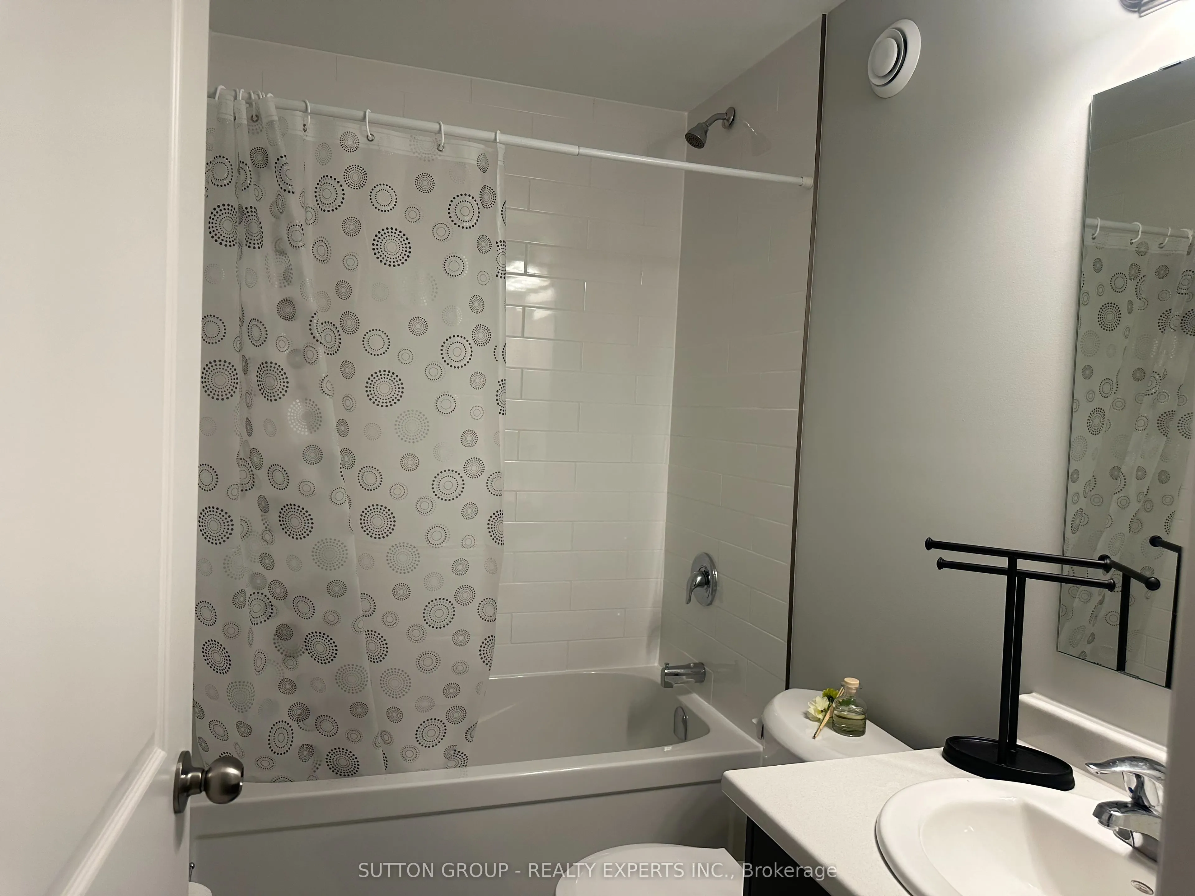 10 SOUTH CREEK Drive, #14