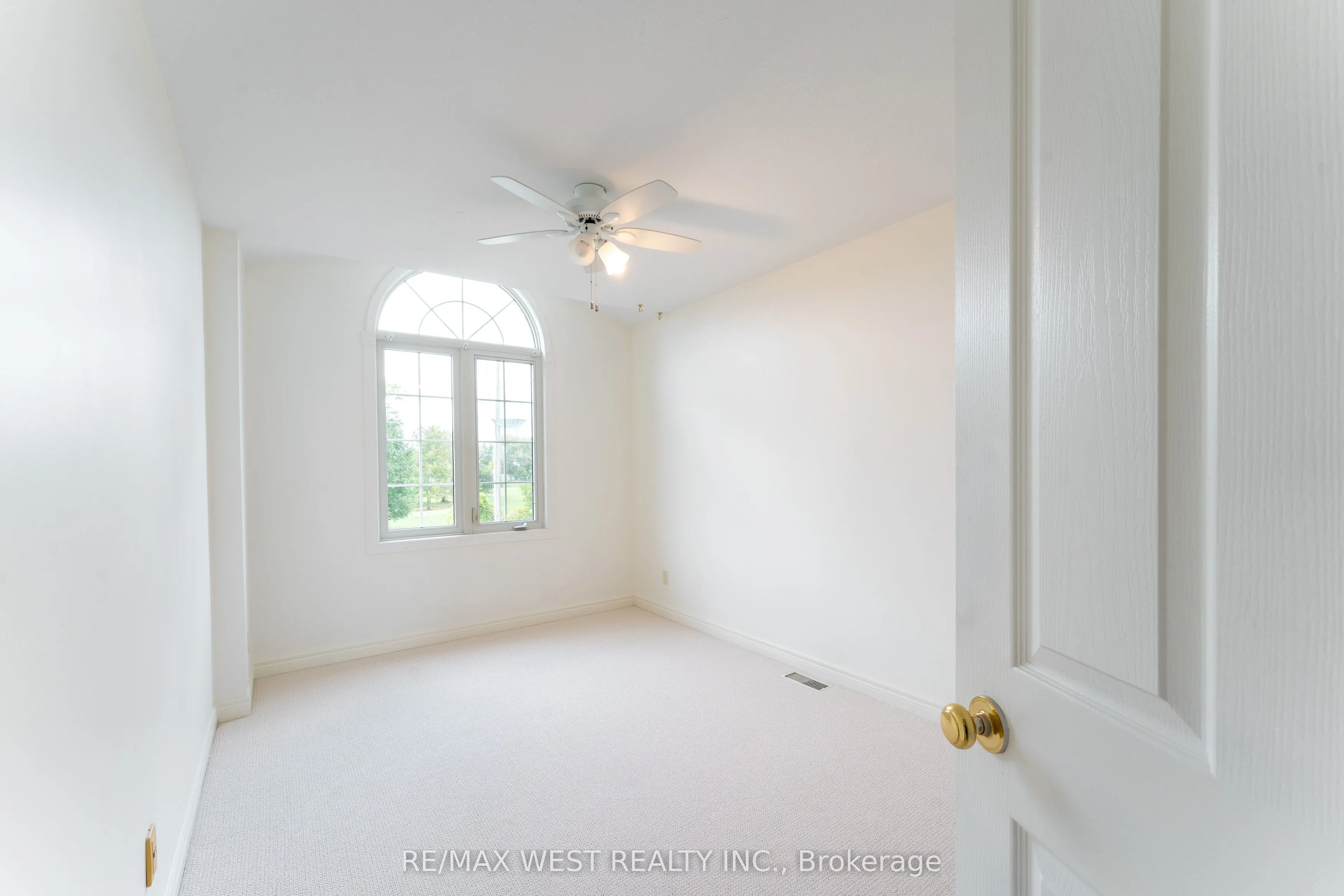 114 Brown Street, #3