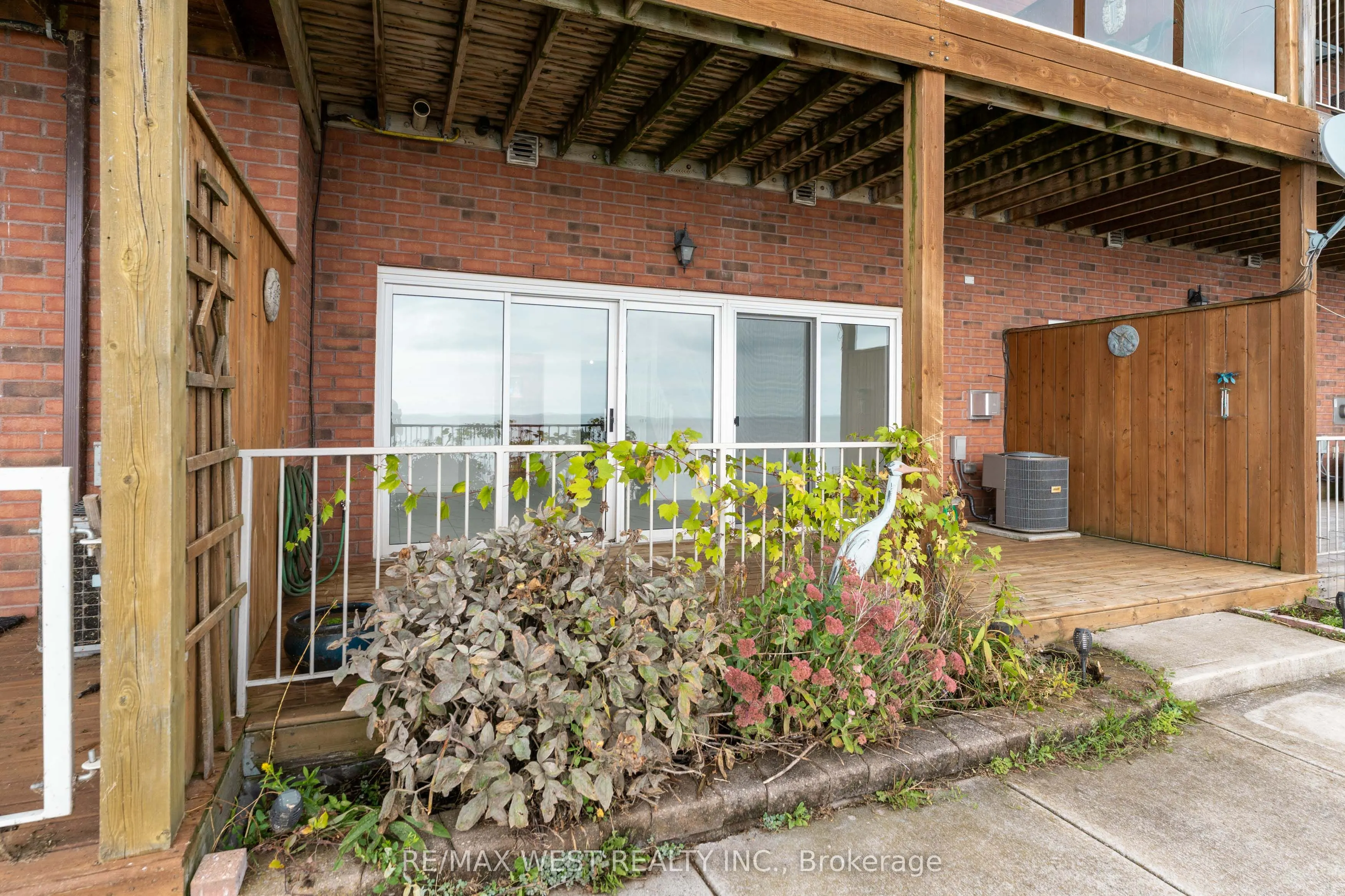 114 Brown Street, #3