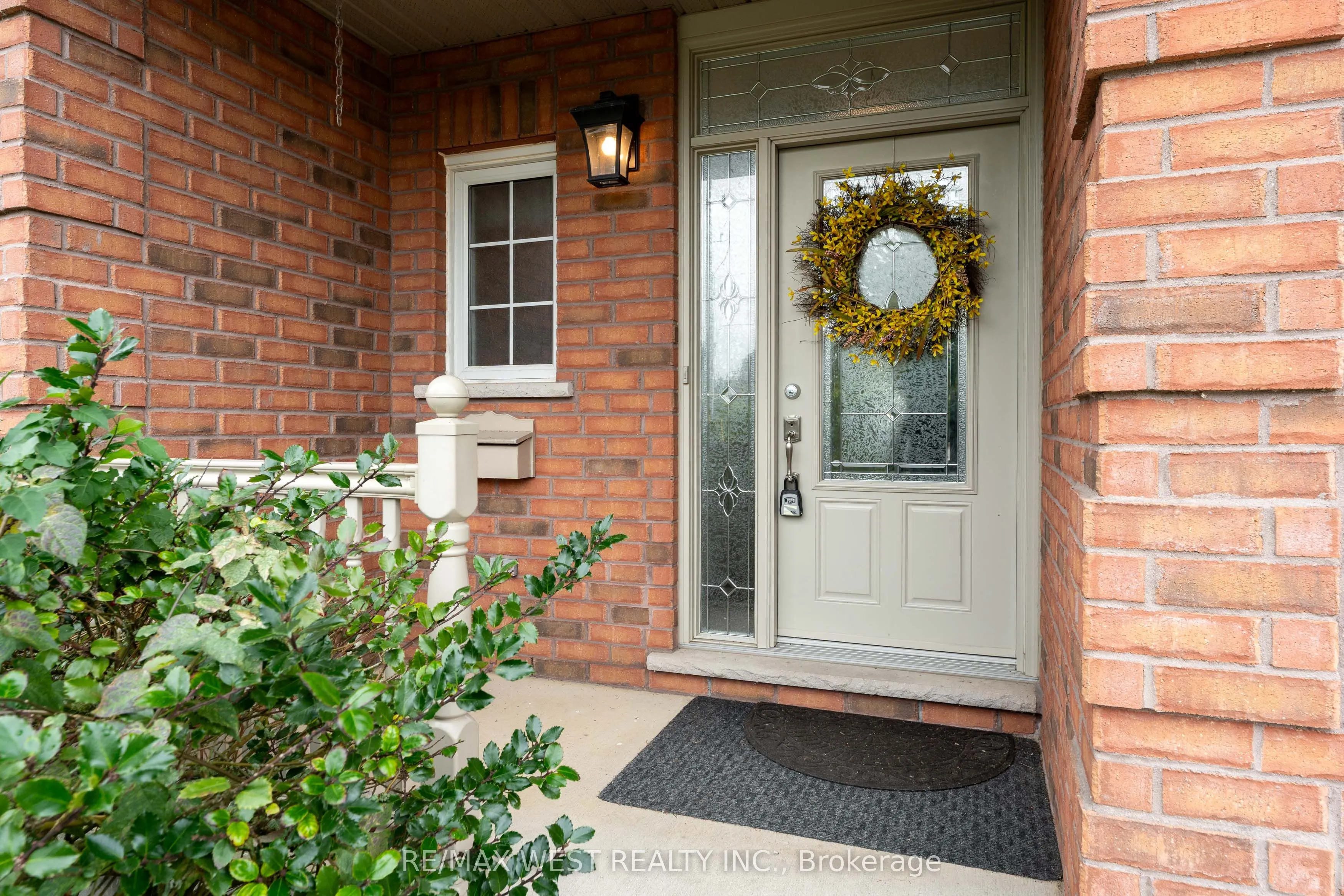 114 Brown Street, #3