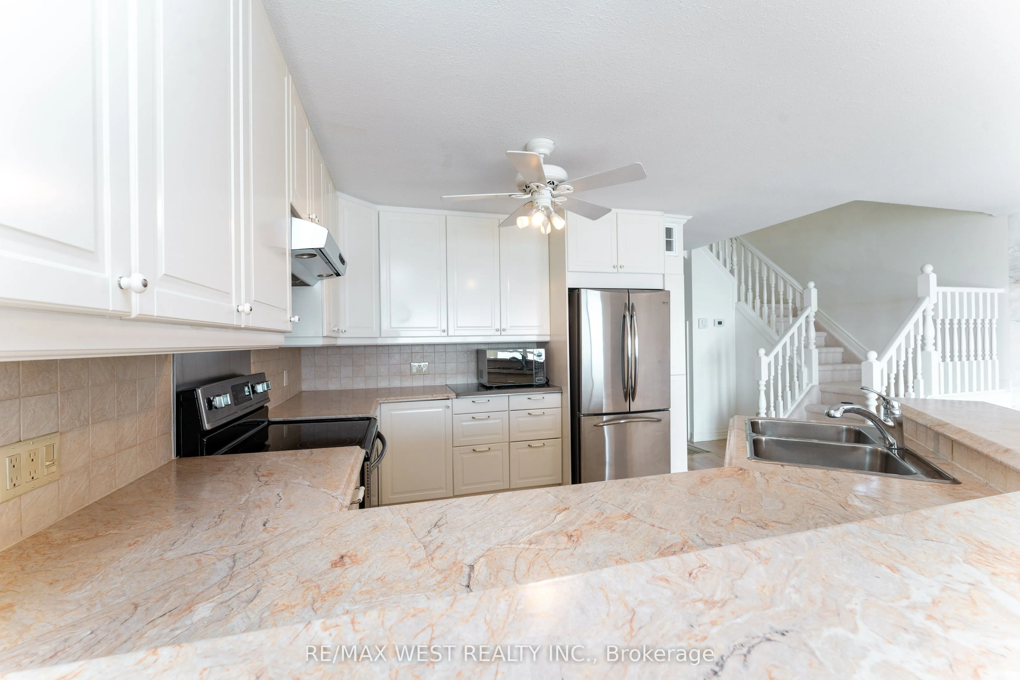 114 Brown Street, #3