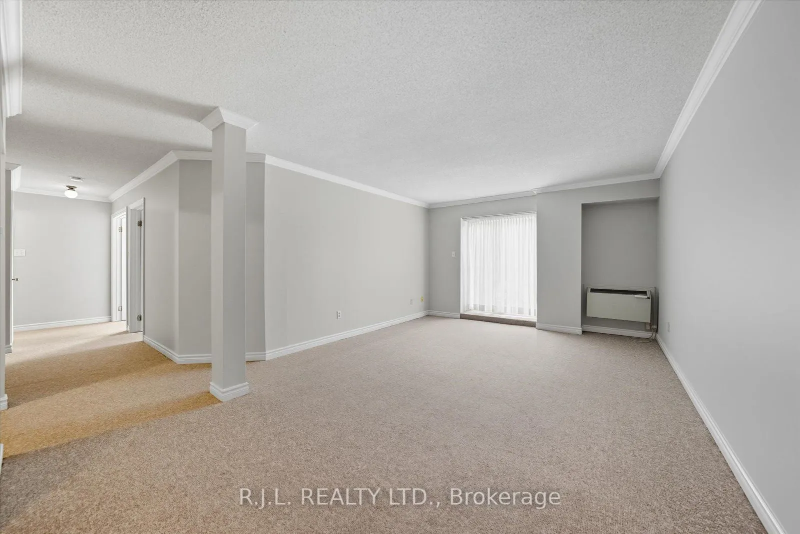 475 Parkhill Road W, #101