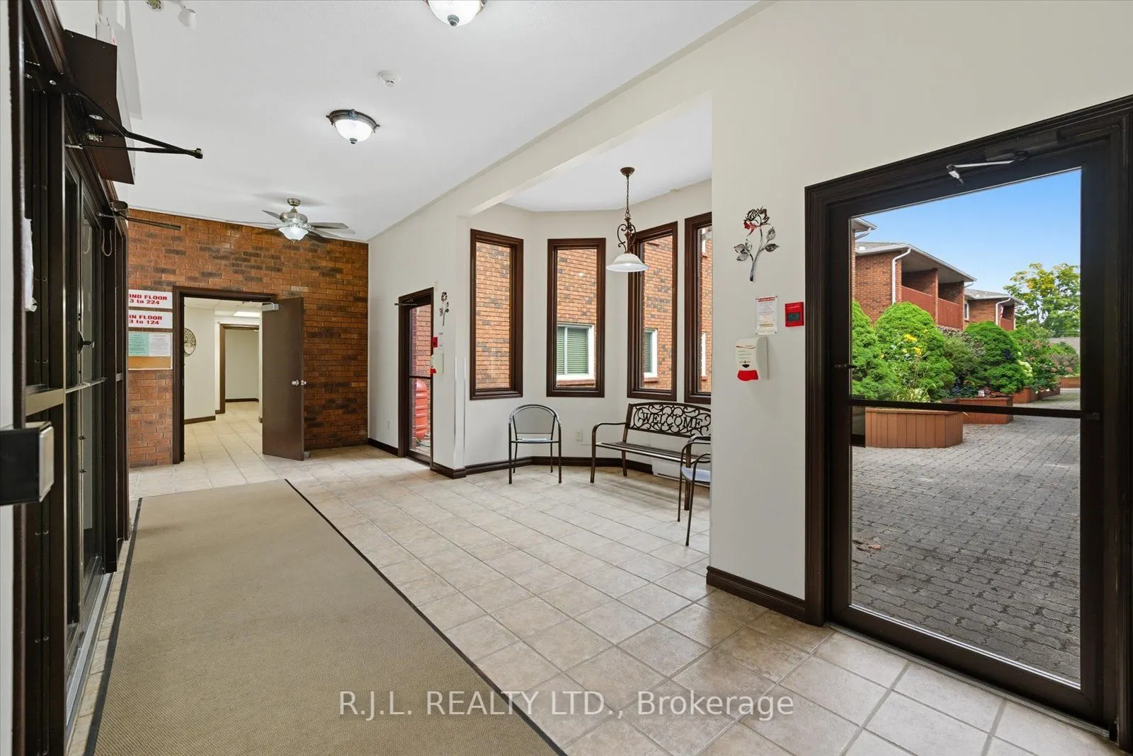 475 Parkhill Road W, #101