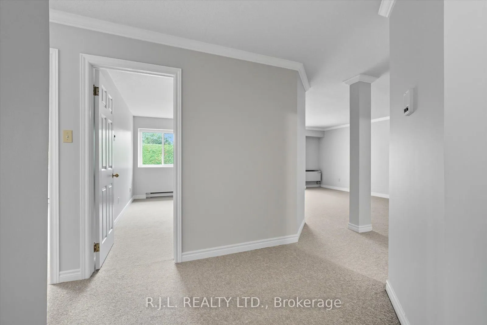 475 Parkhill Road W, #101
