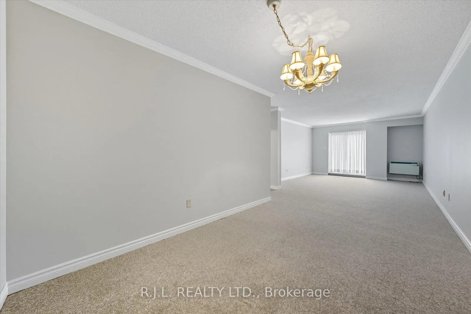 475 Parkhill Road W, #101