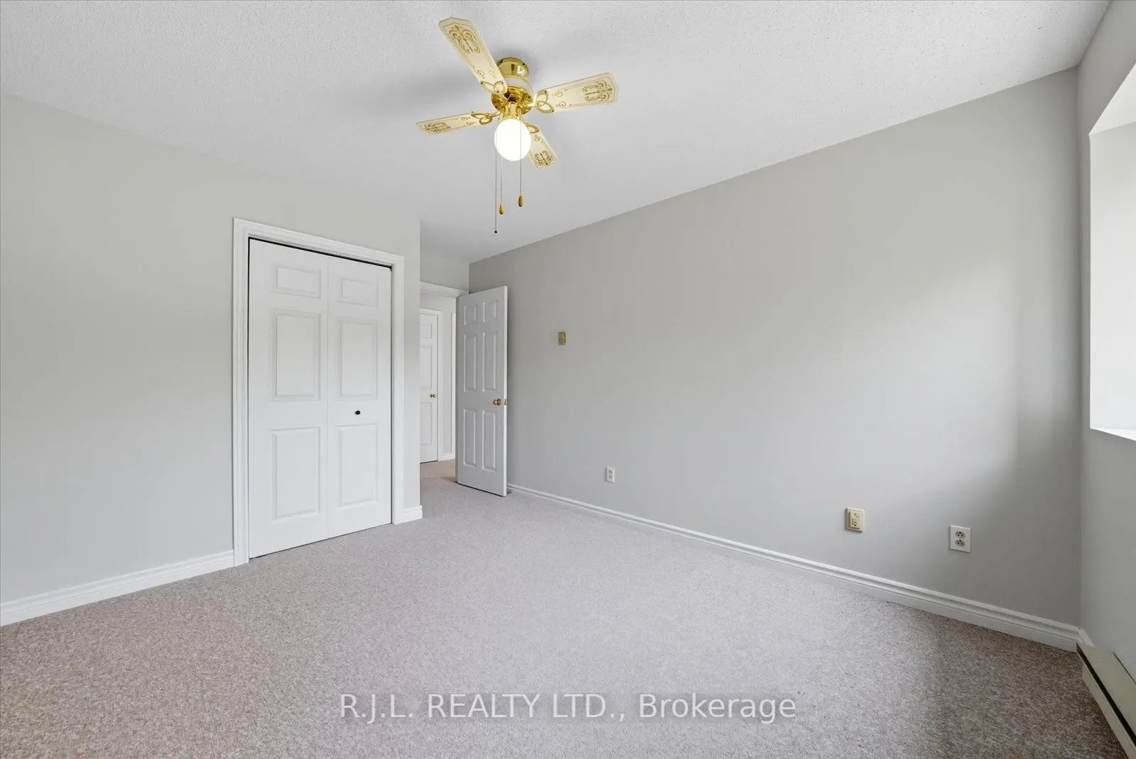 475 Parkhill Road W, #101