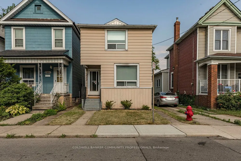 233 Glendale Avenue N