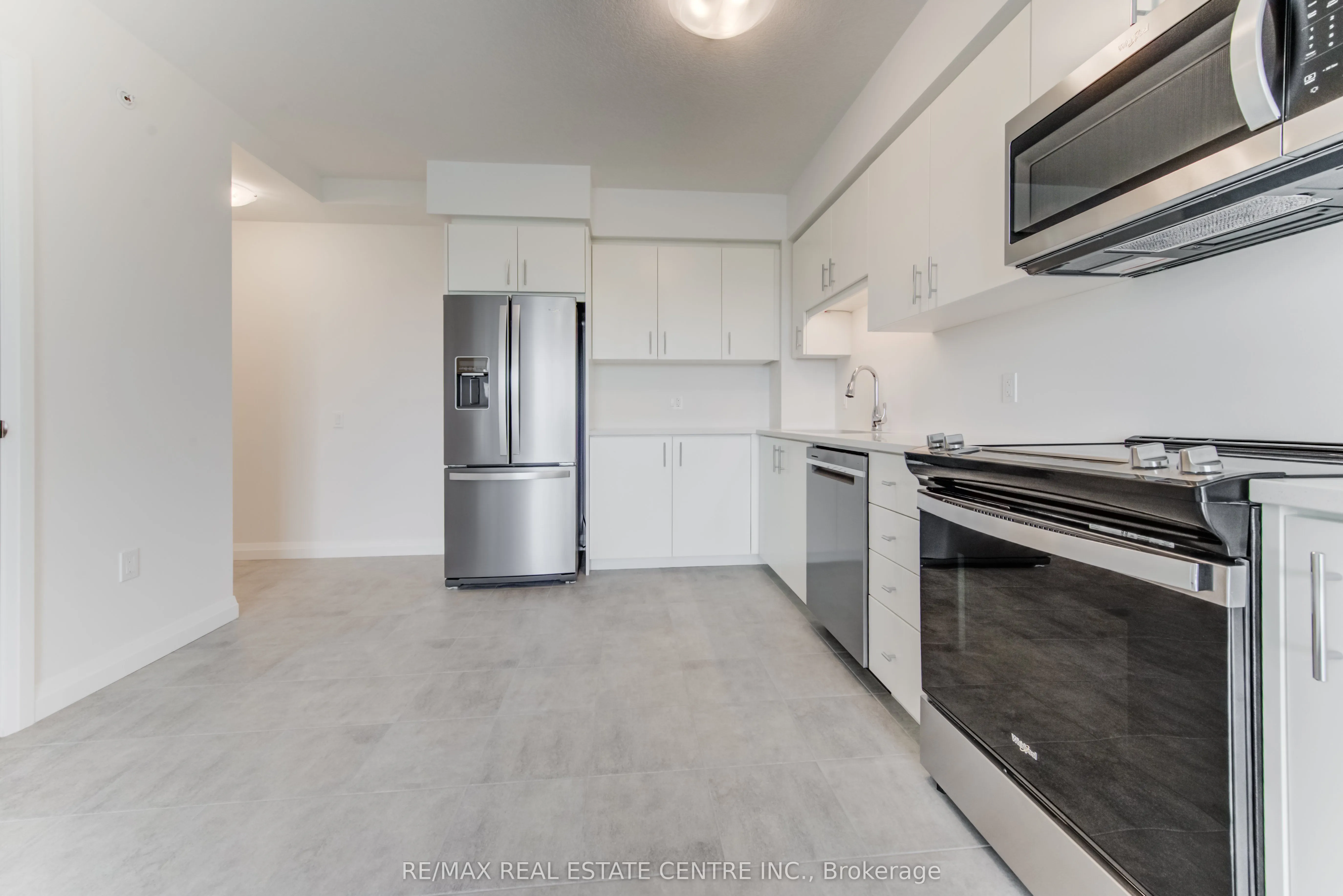 93 Arthur Street S, #1003