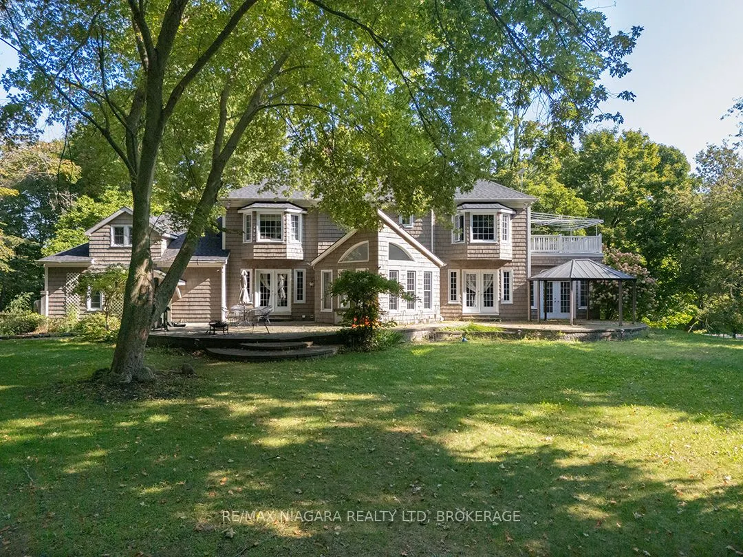 10187 Lakeshore Road W