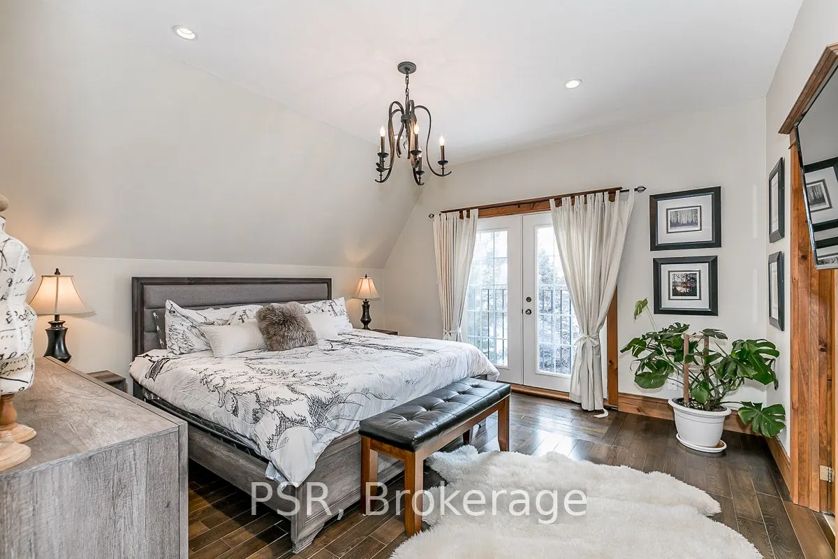 145 Snowbridge Way