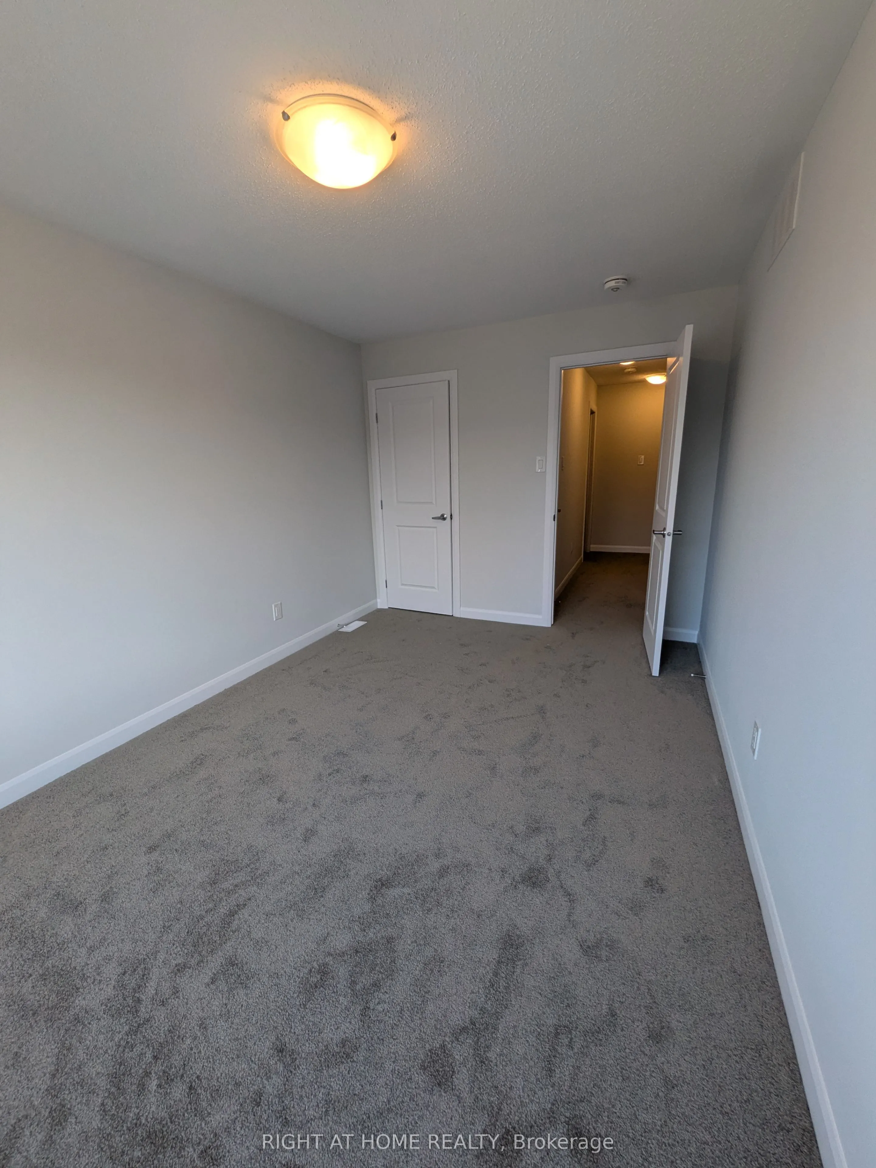 304 Clearpath Private