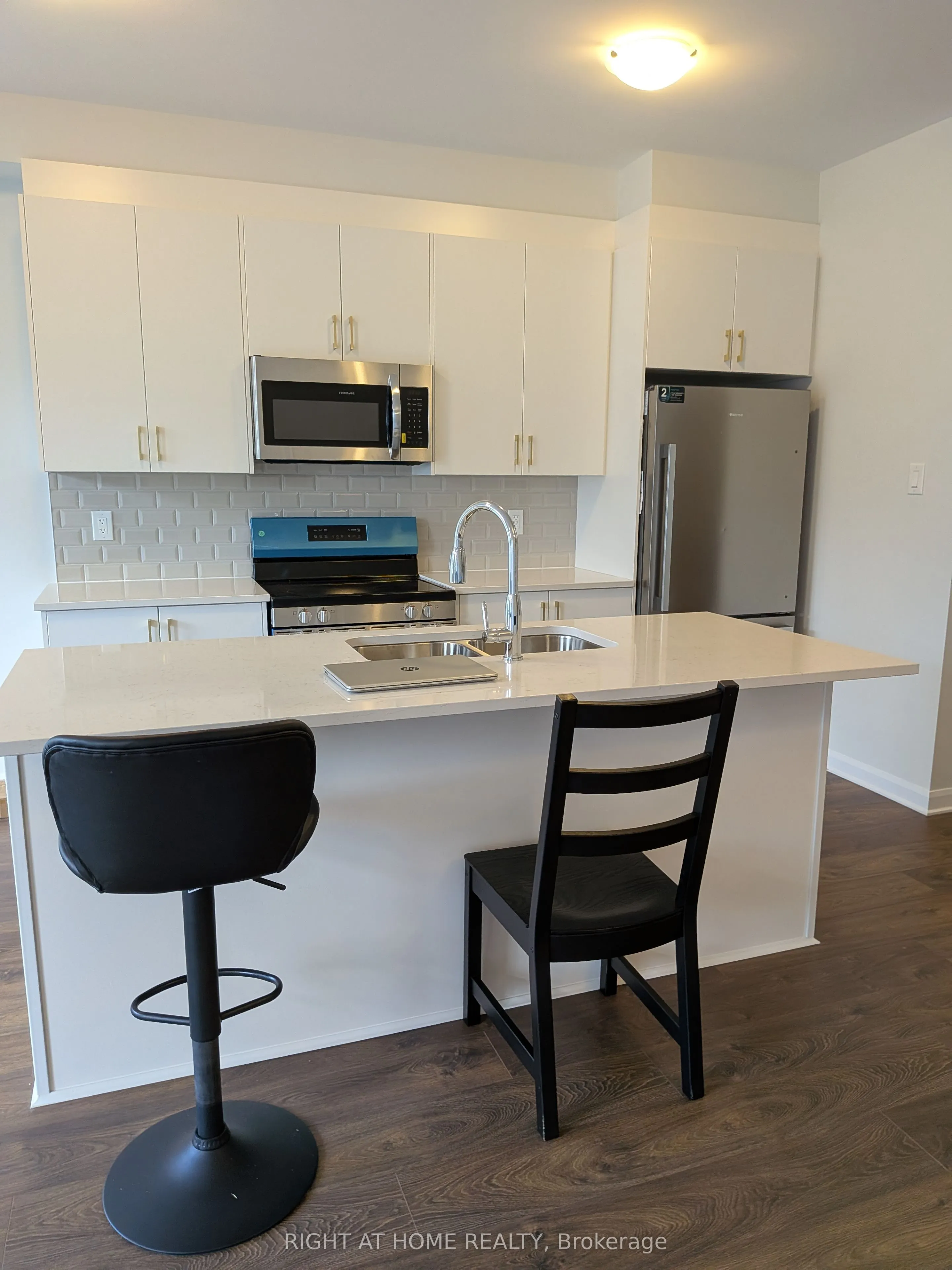 304 Clearpath Private