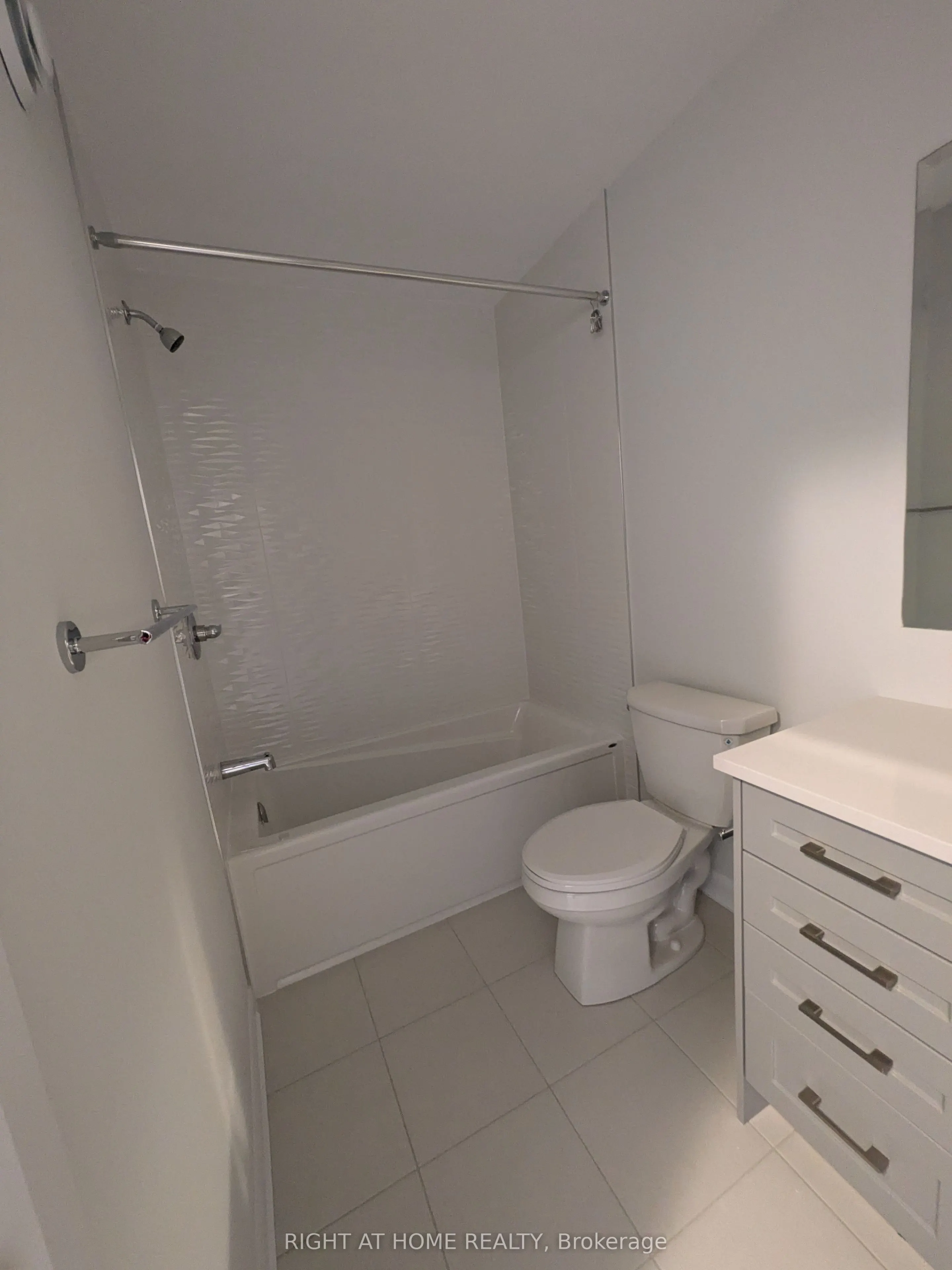 304 Clearpath Private
