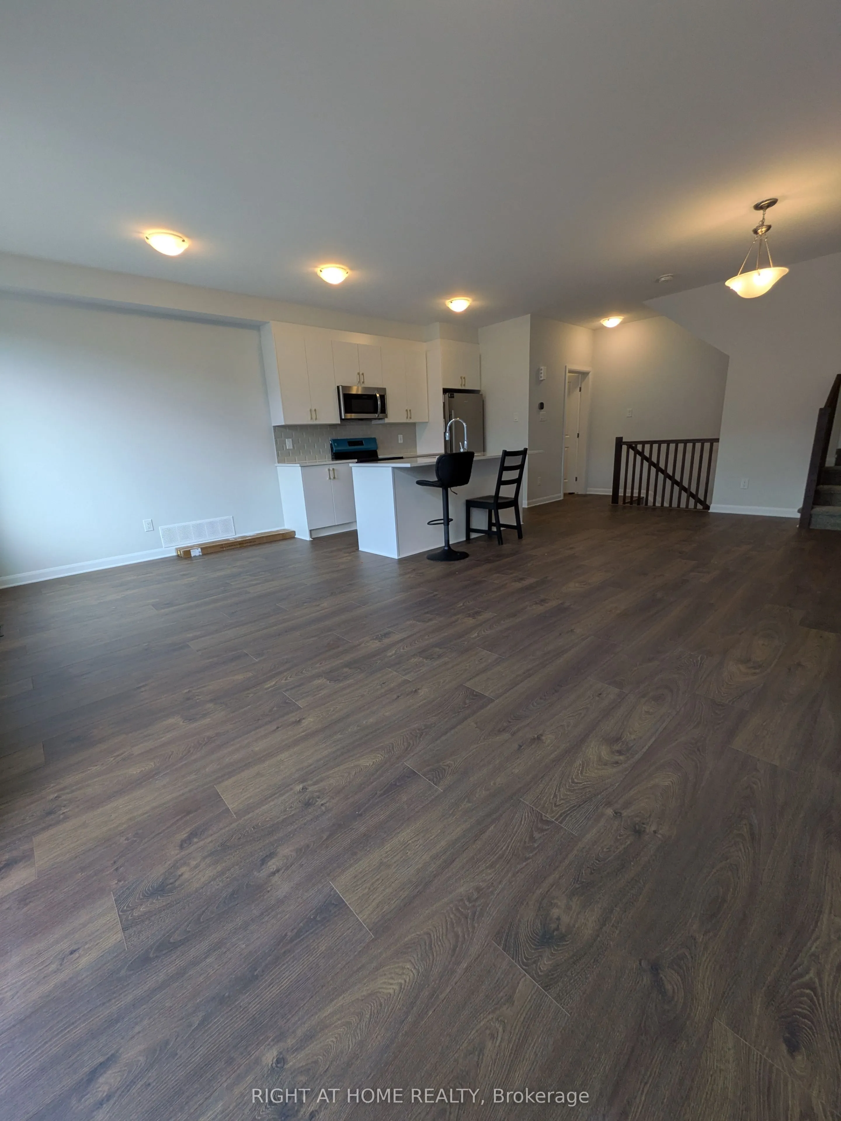 304 Clearpath Private