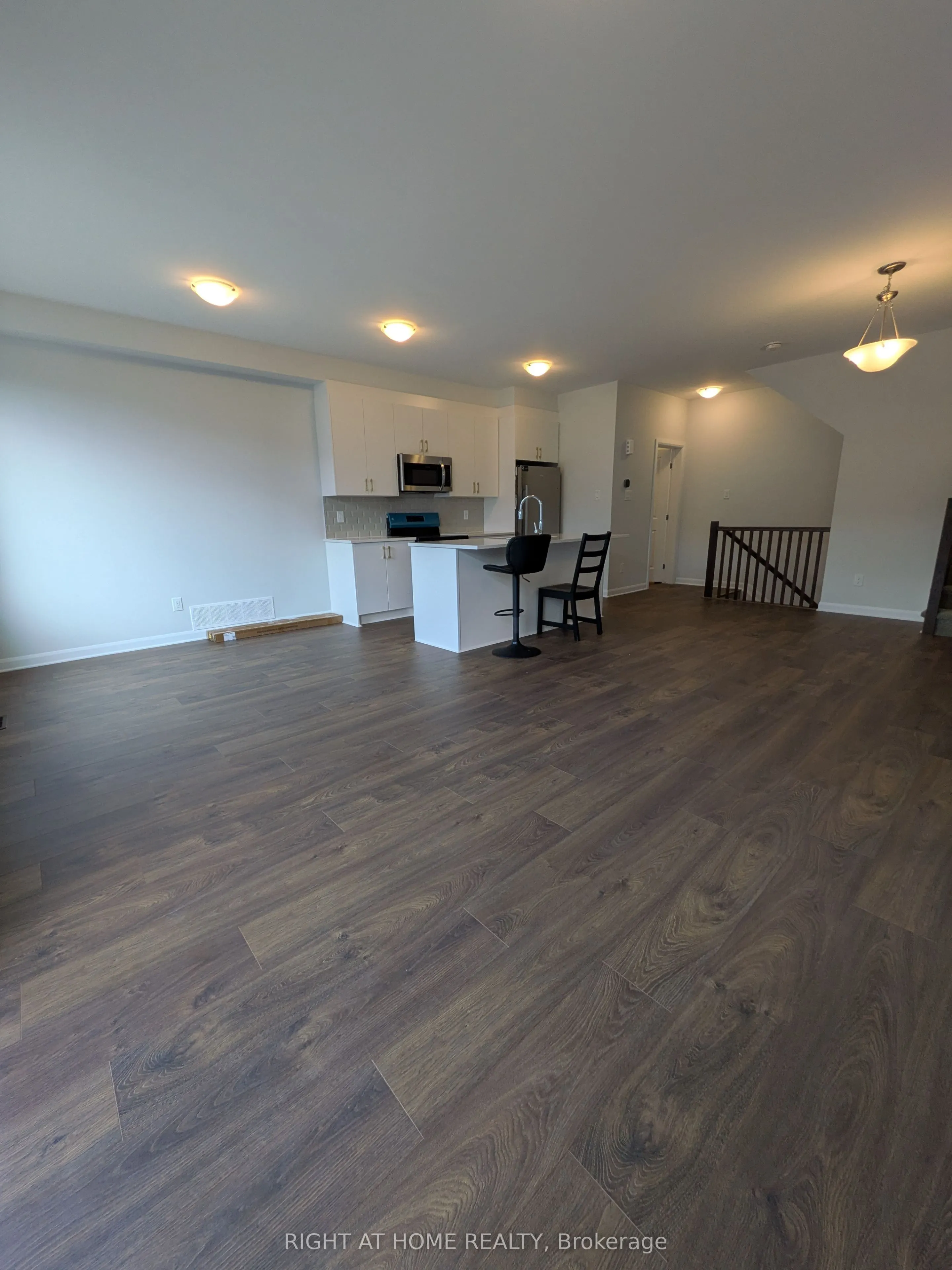 304 Clearpath Private