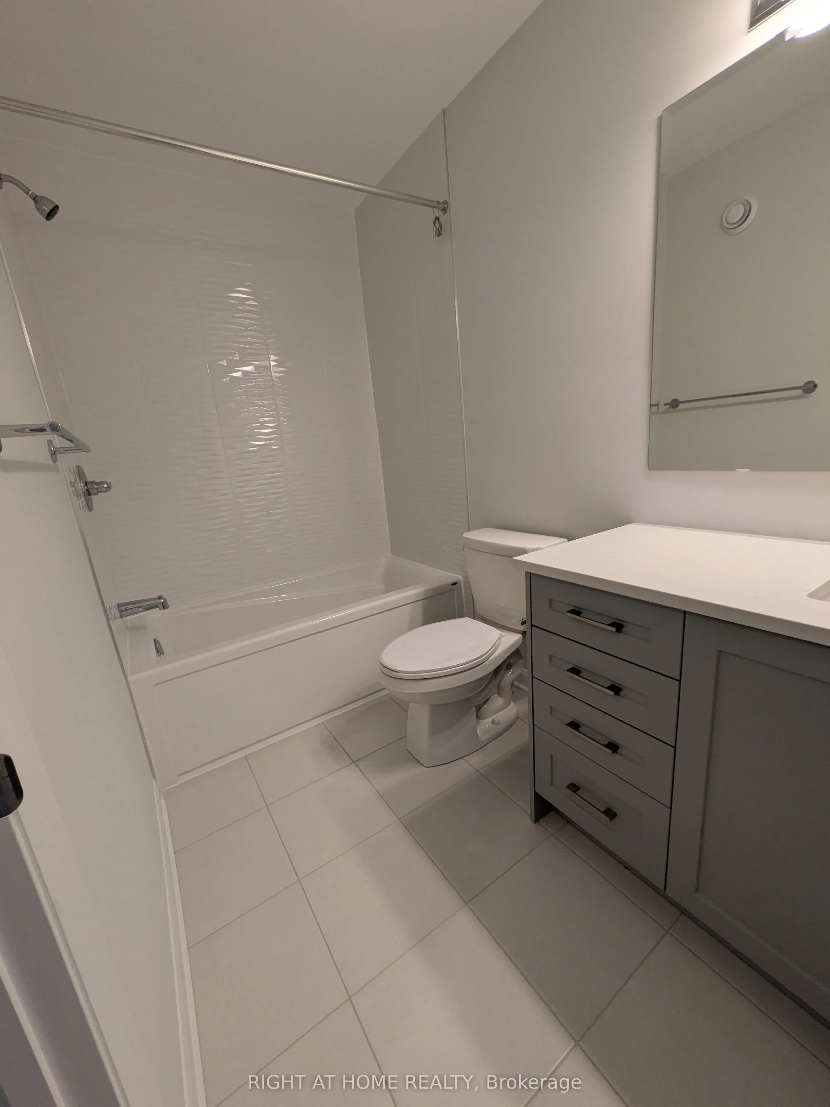 304 Clearpath Private