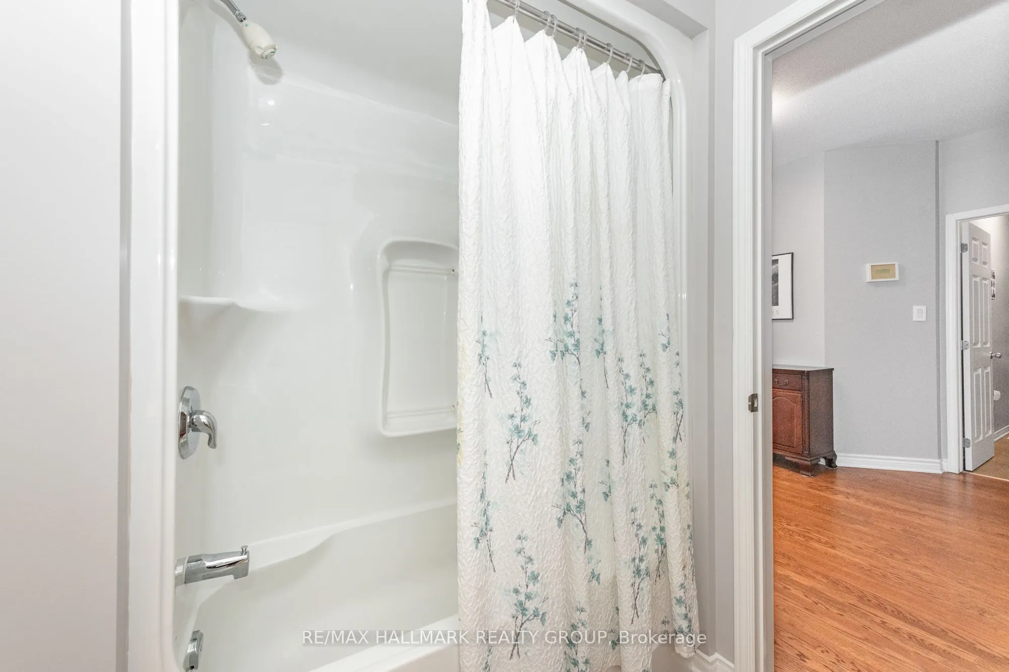 102 Kelso Private