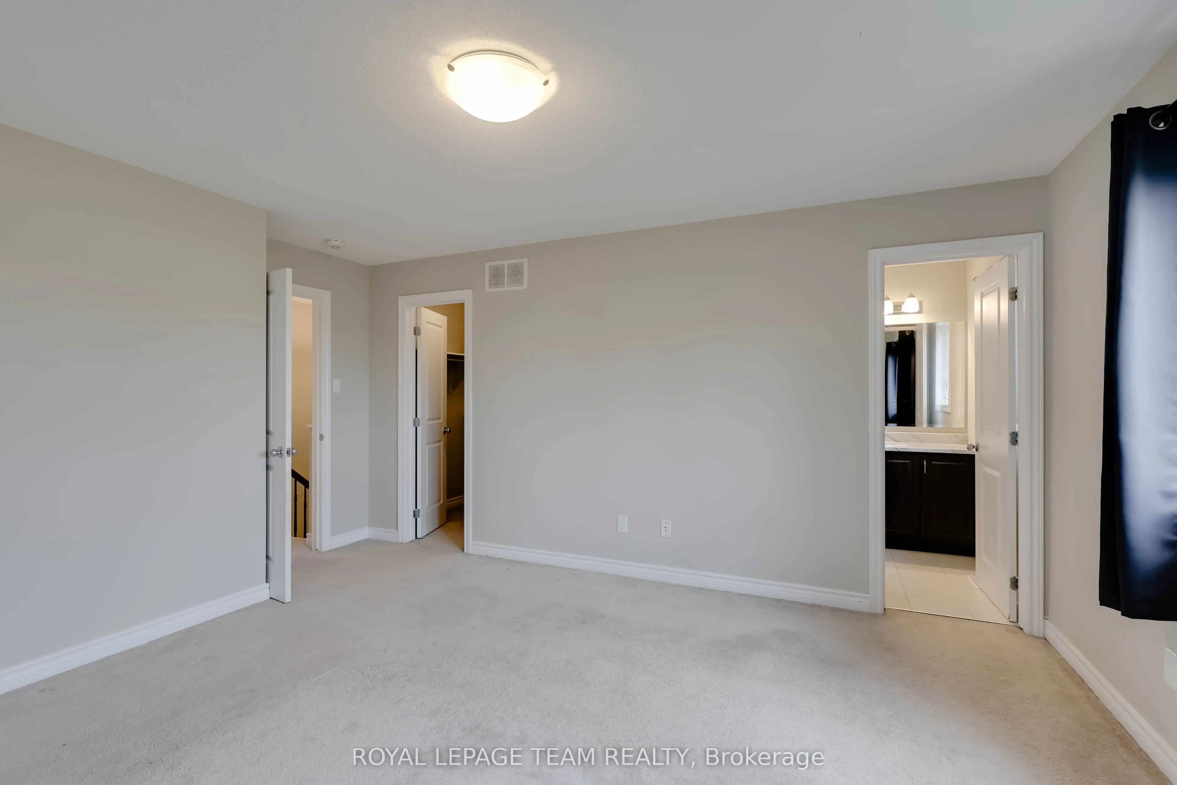 233 Kimpton Drive