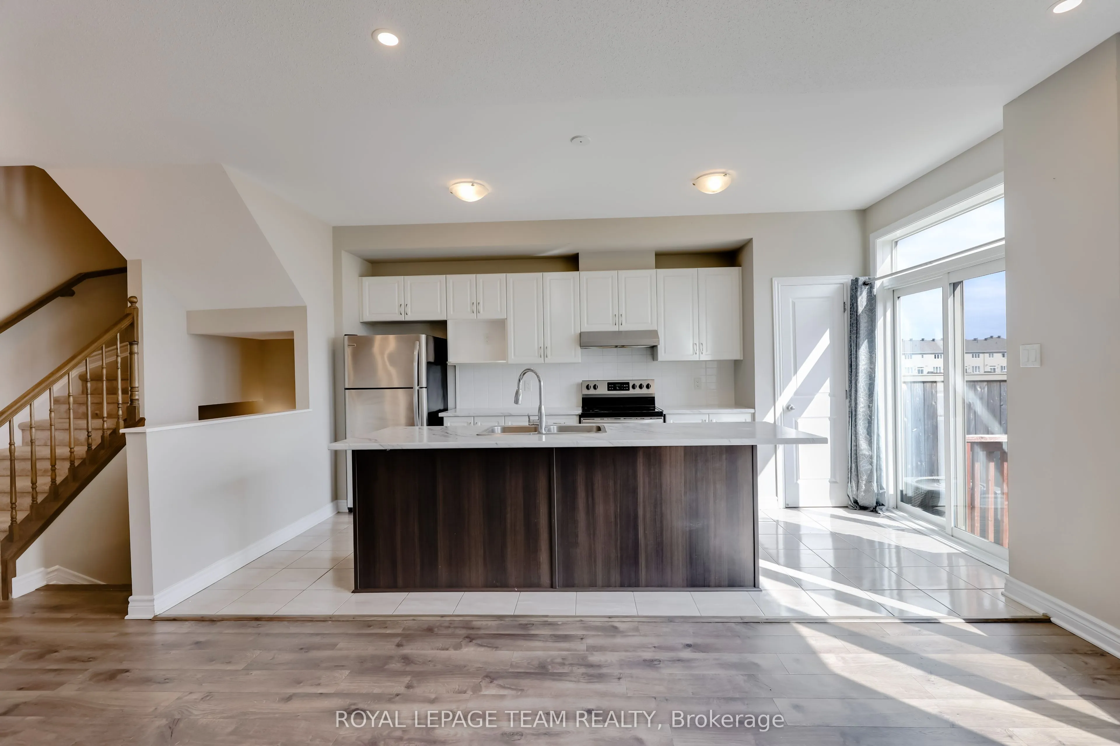 233 Kimpton Drive