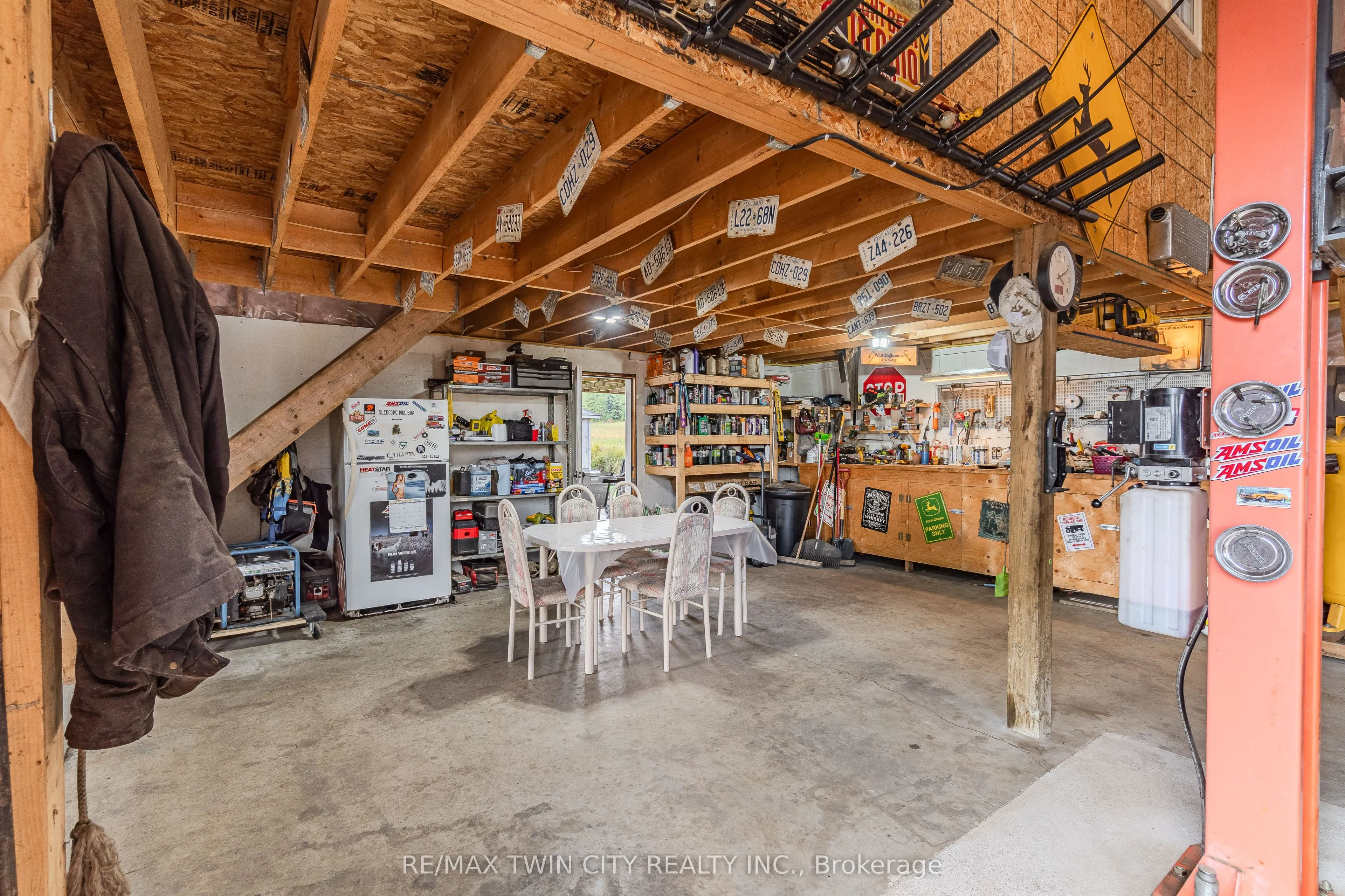 591 Governors Road E