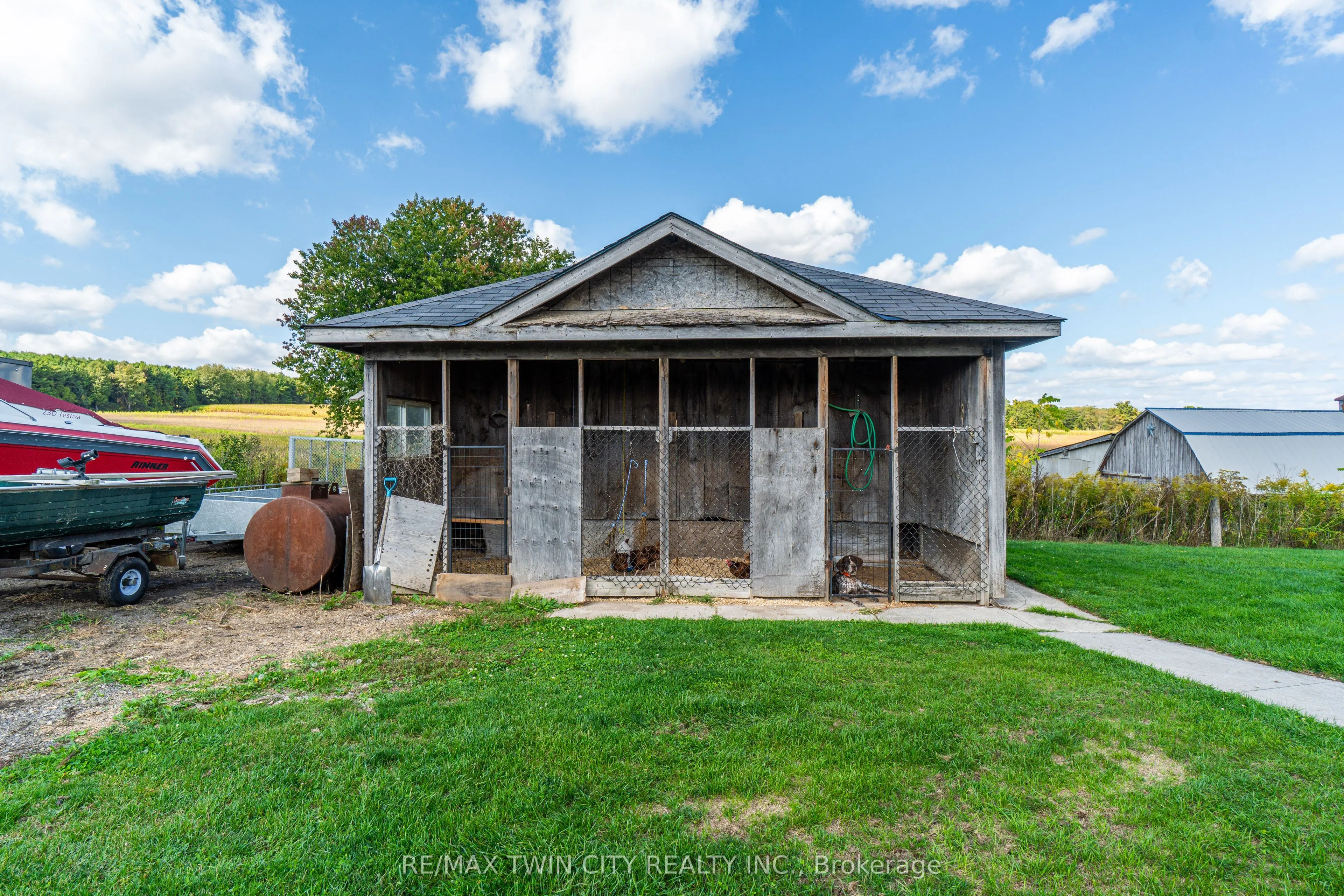 591 Governors Road E