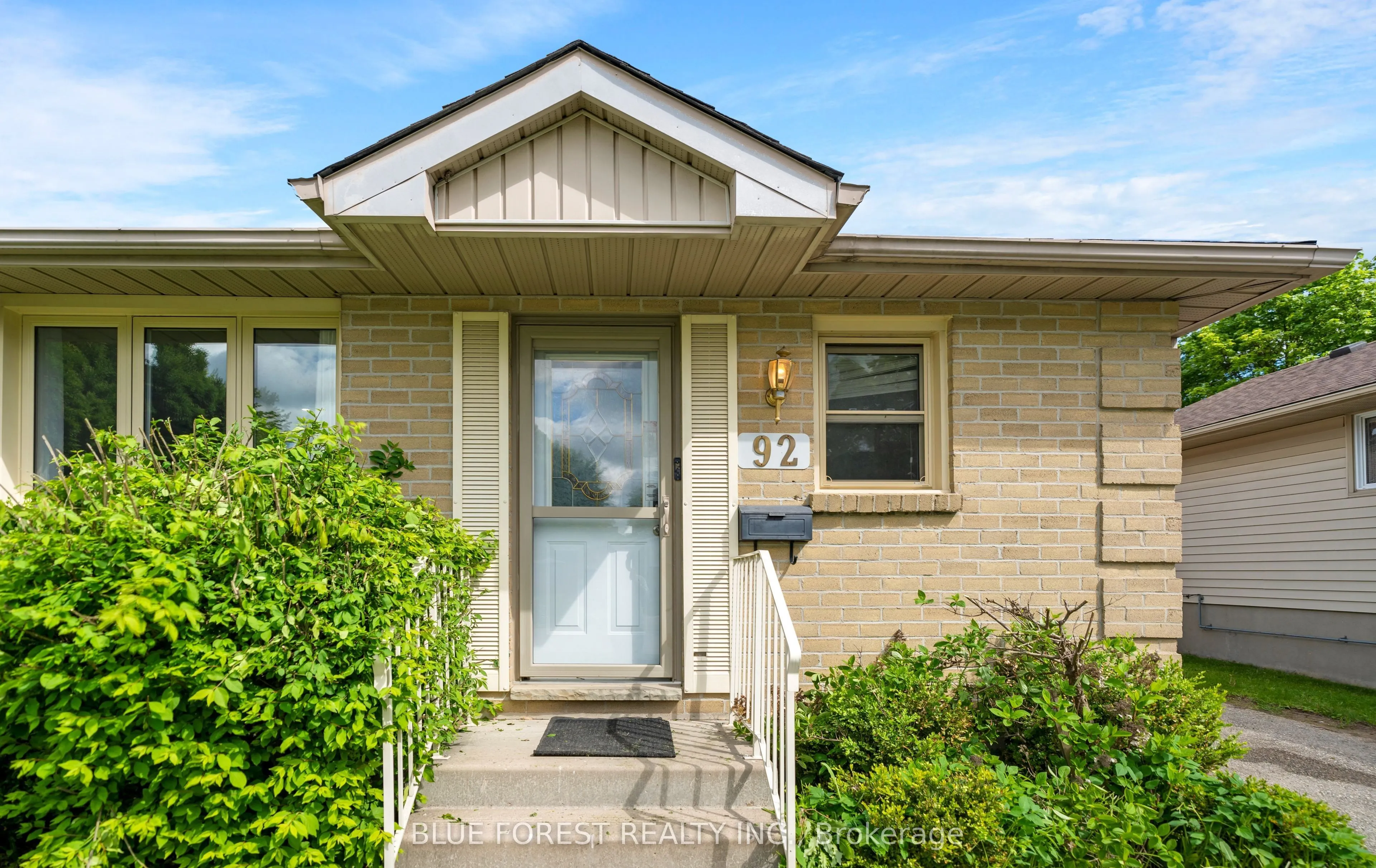 92 Ardsley Road