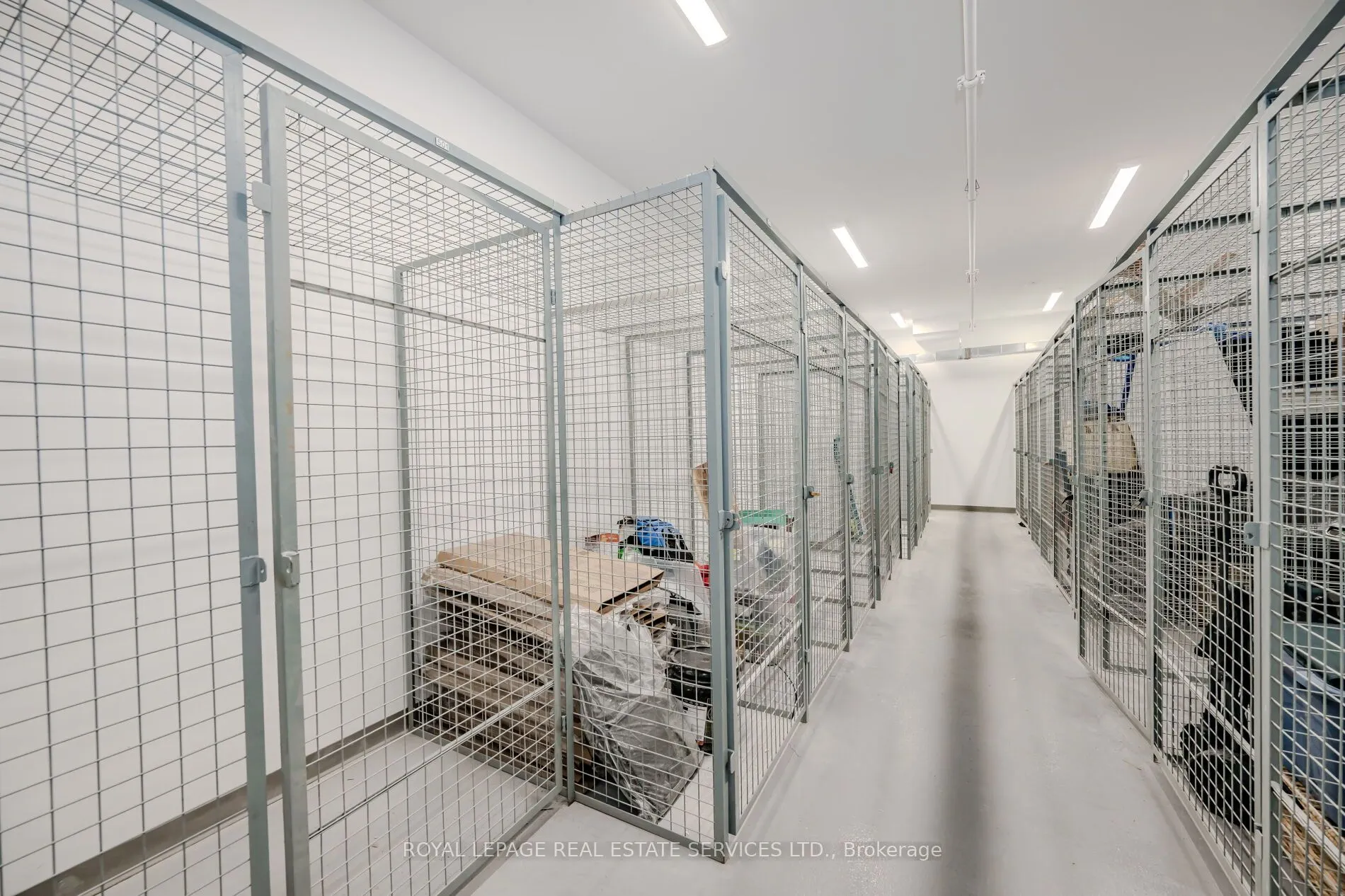 470 Dundas Street E, #517