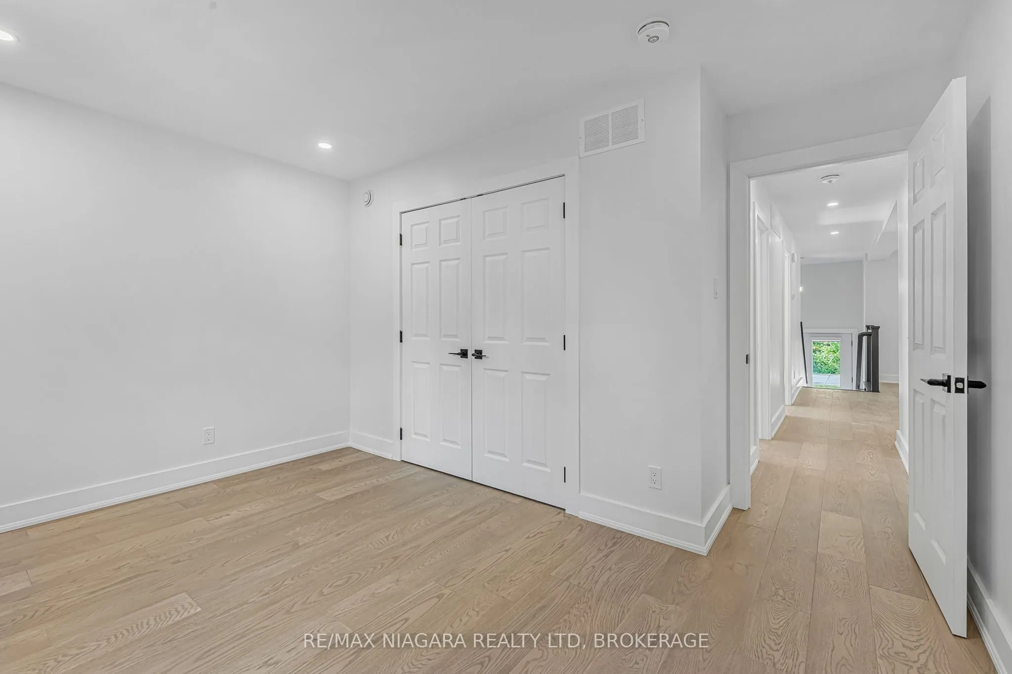 1018 Ridgewood Avenue