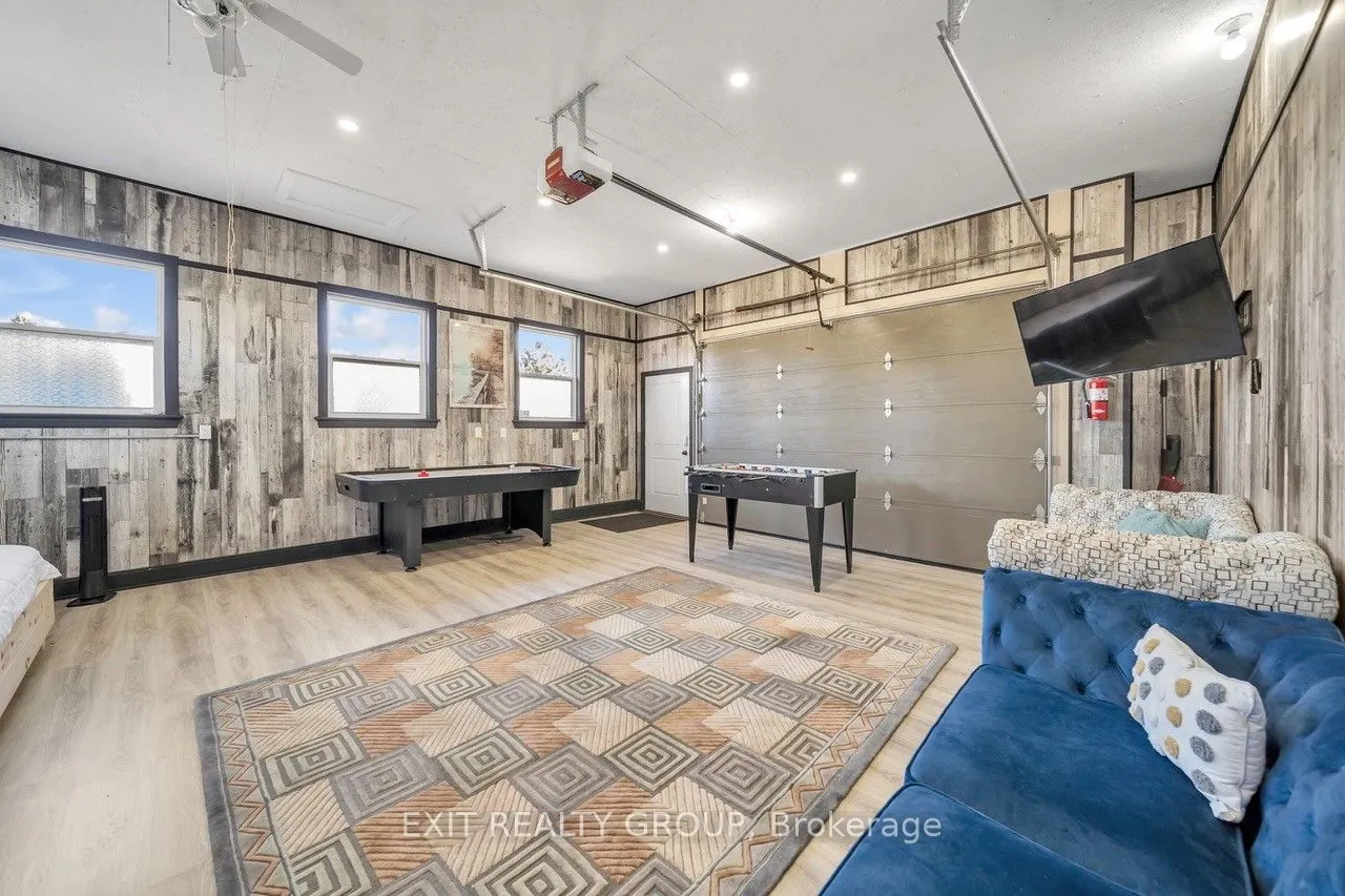 1531 Foxboro Stirling Road