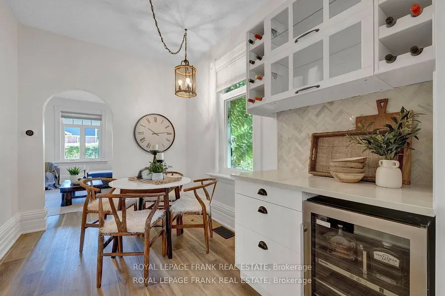 18 Nassau Street