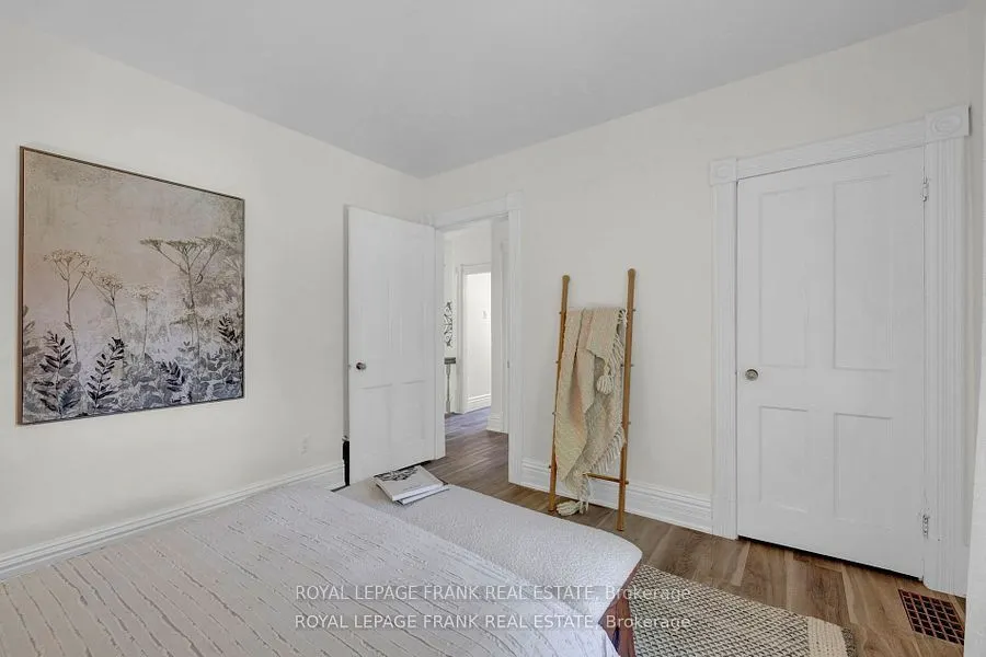 18 Nassau Street