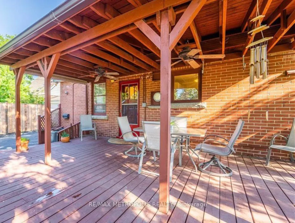 117 Queensway Drive
