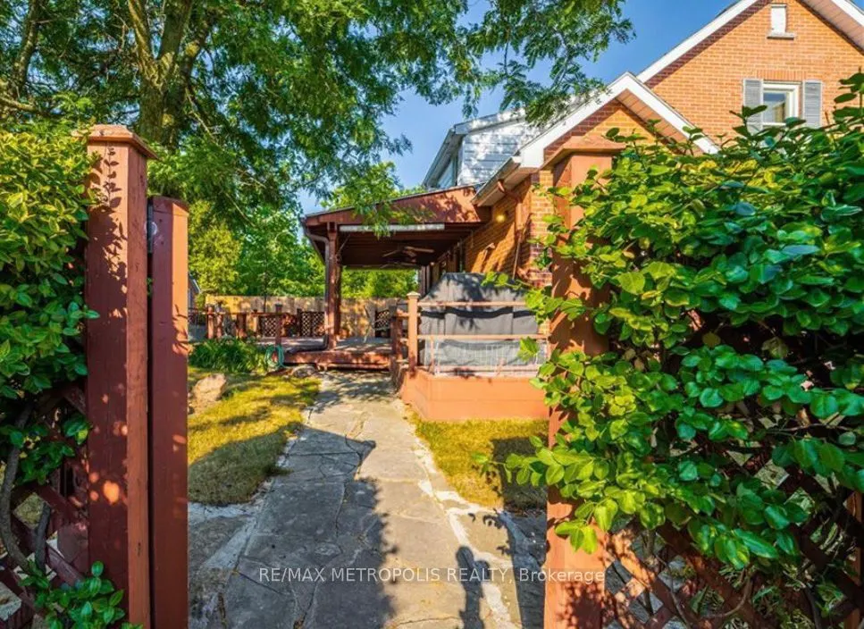 117 Queensway Drive