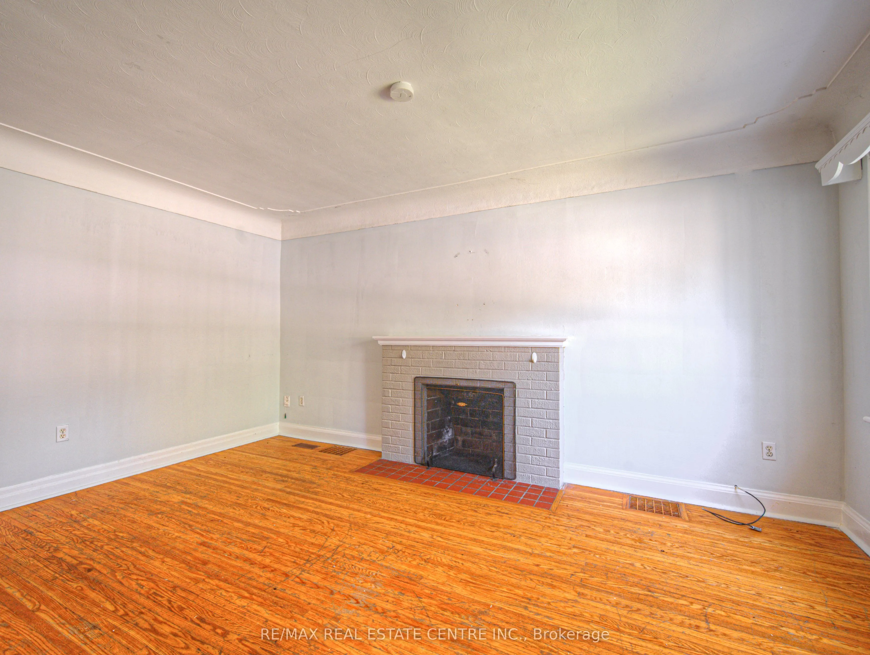 77 Emerson Street
