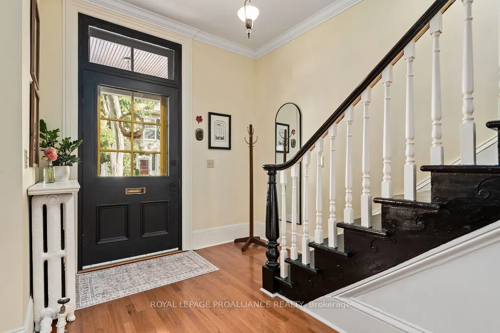 7 Forin Street