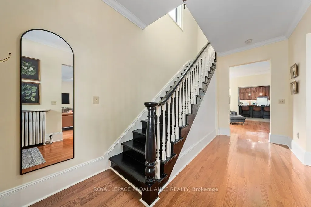 7 Forin Street