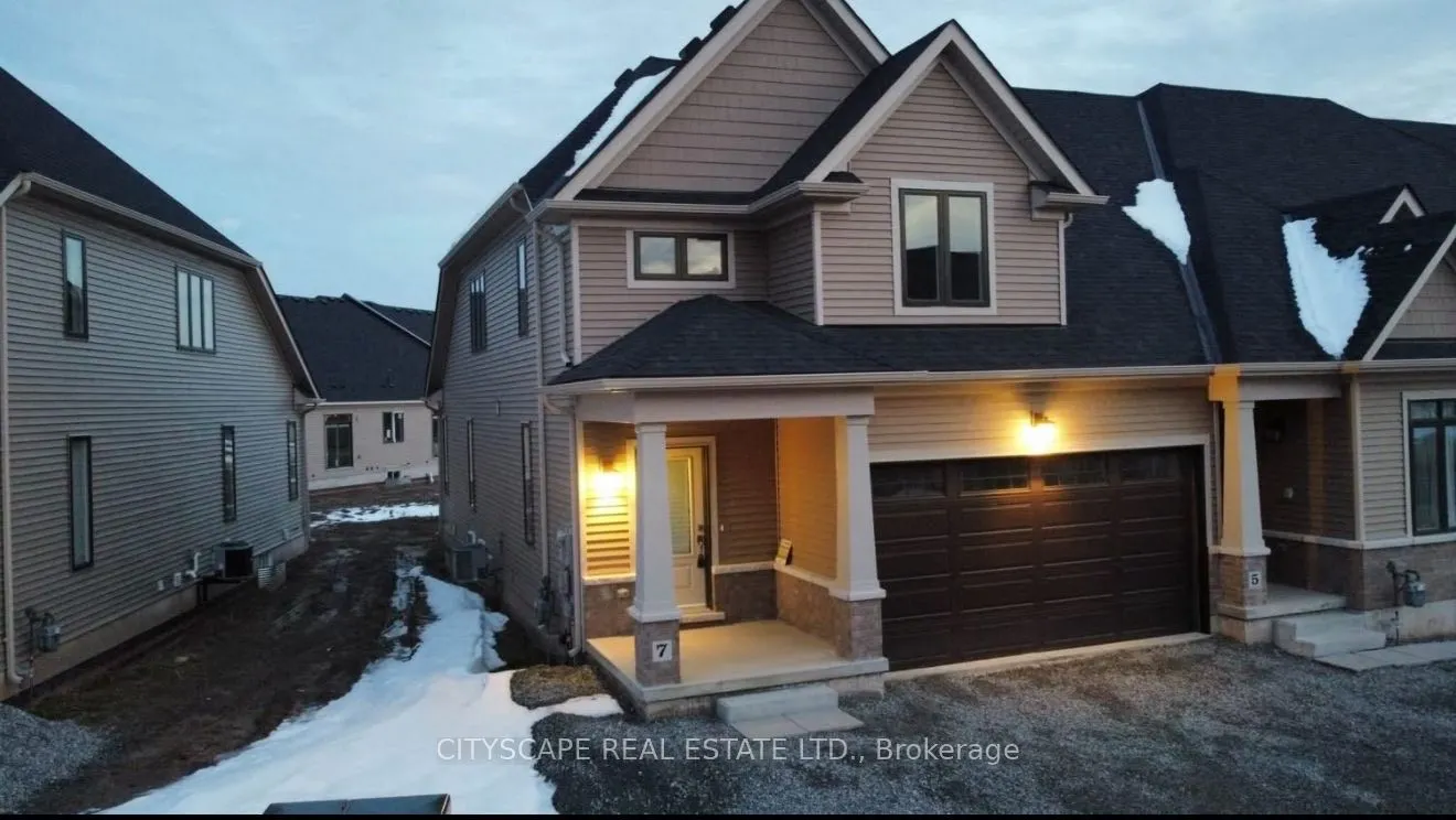 4311 Mann Street, #7