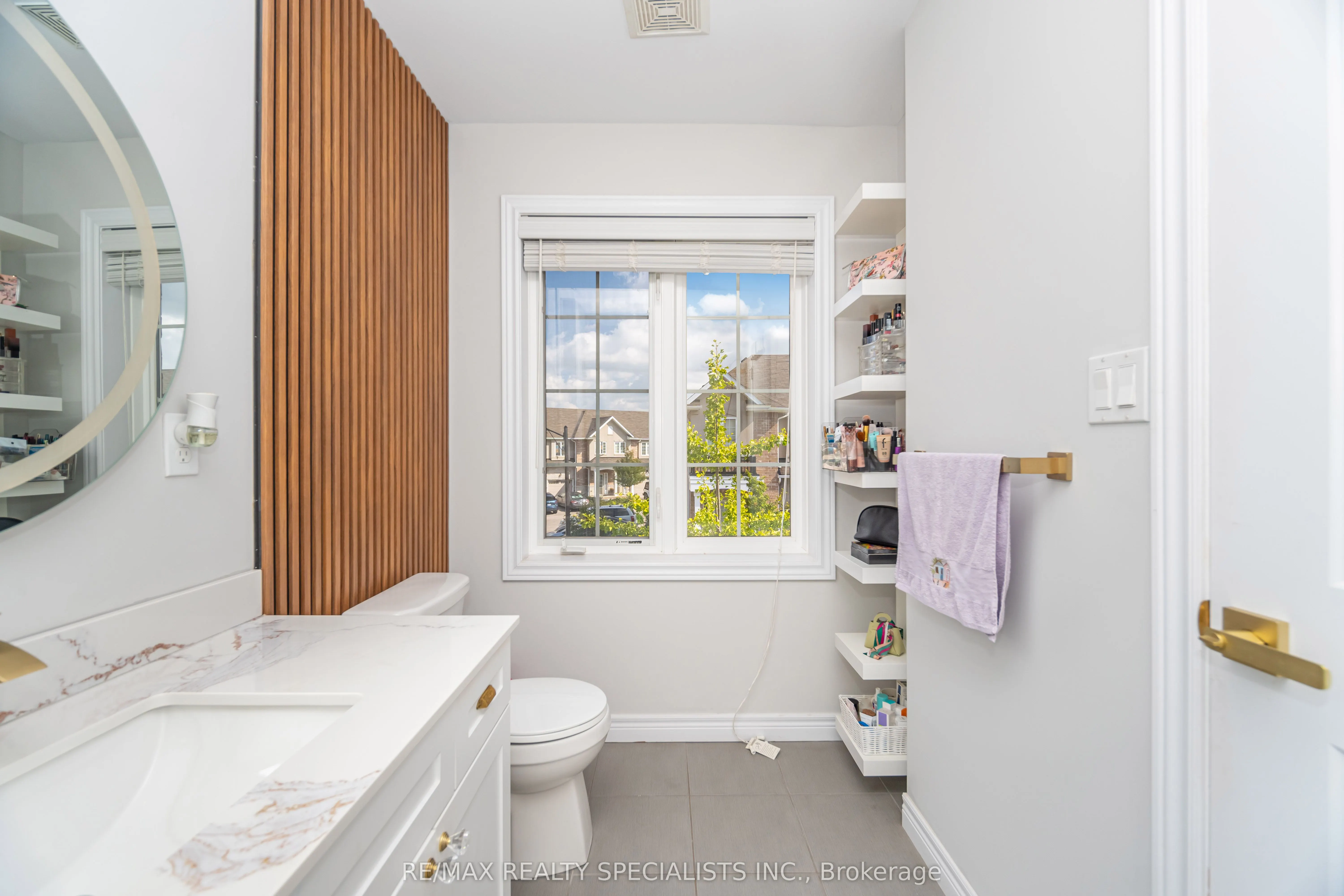 90 Raymond Road, #6