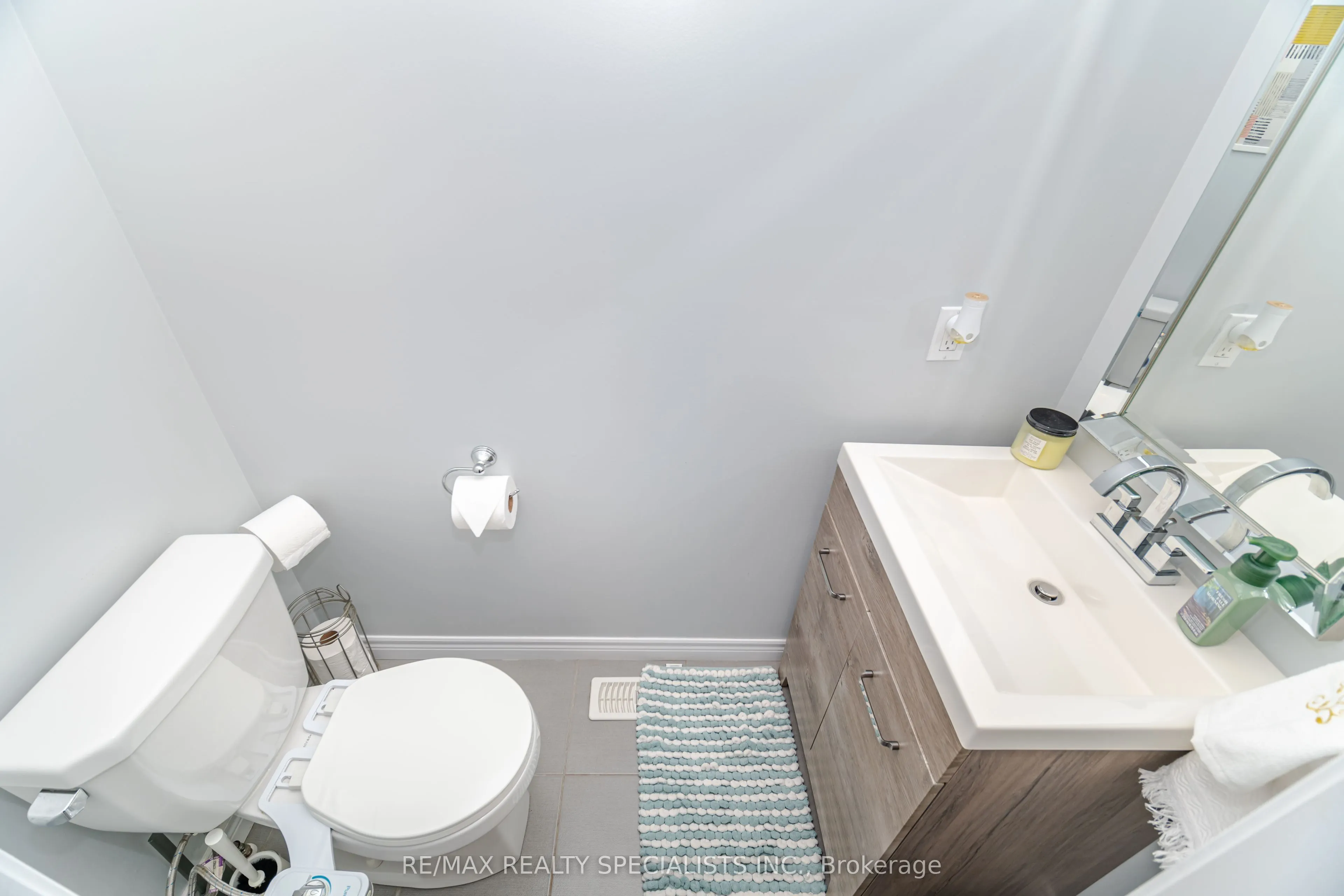 90 Raymond Road, #6