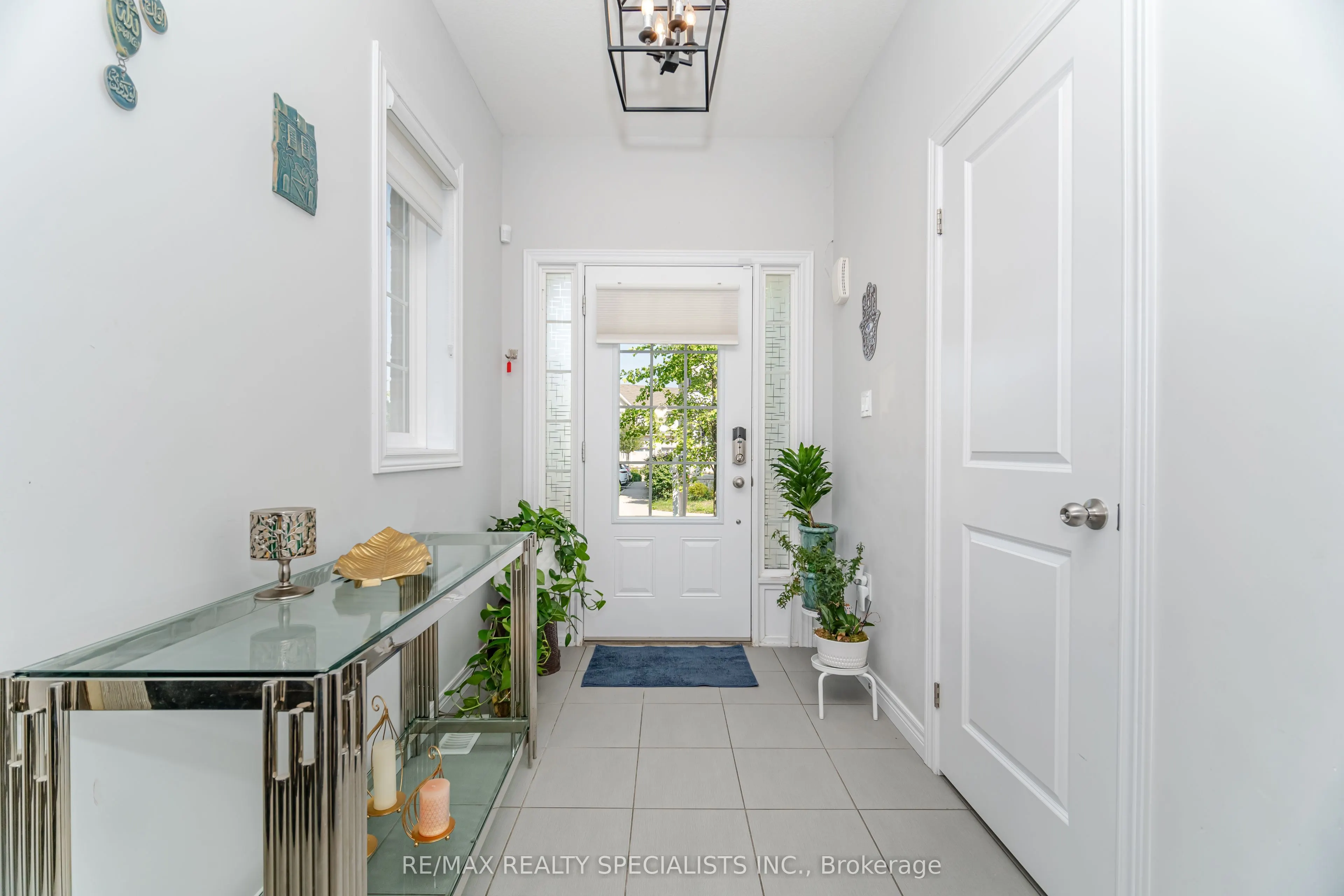 90 Raymond Road, #6