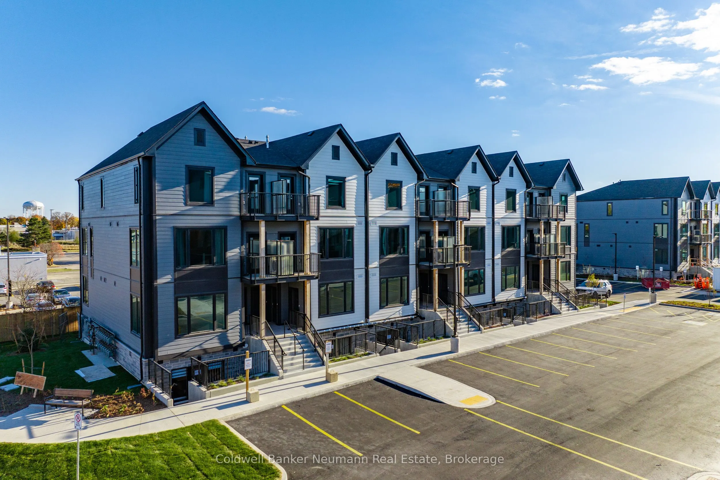 708 Woolwich Street, #102
