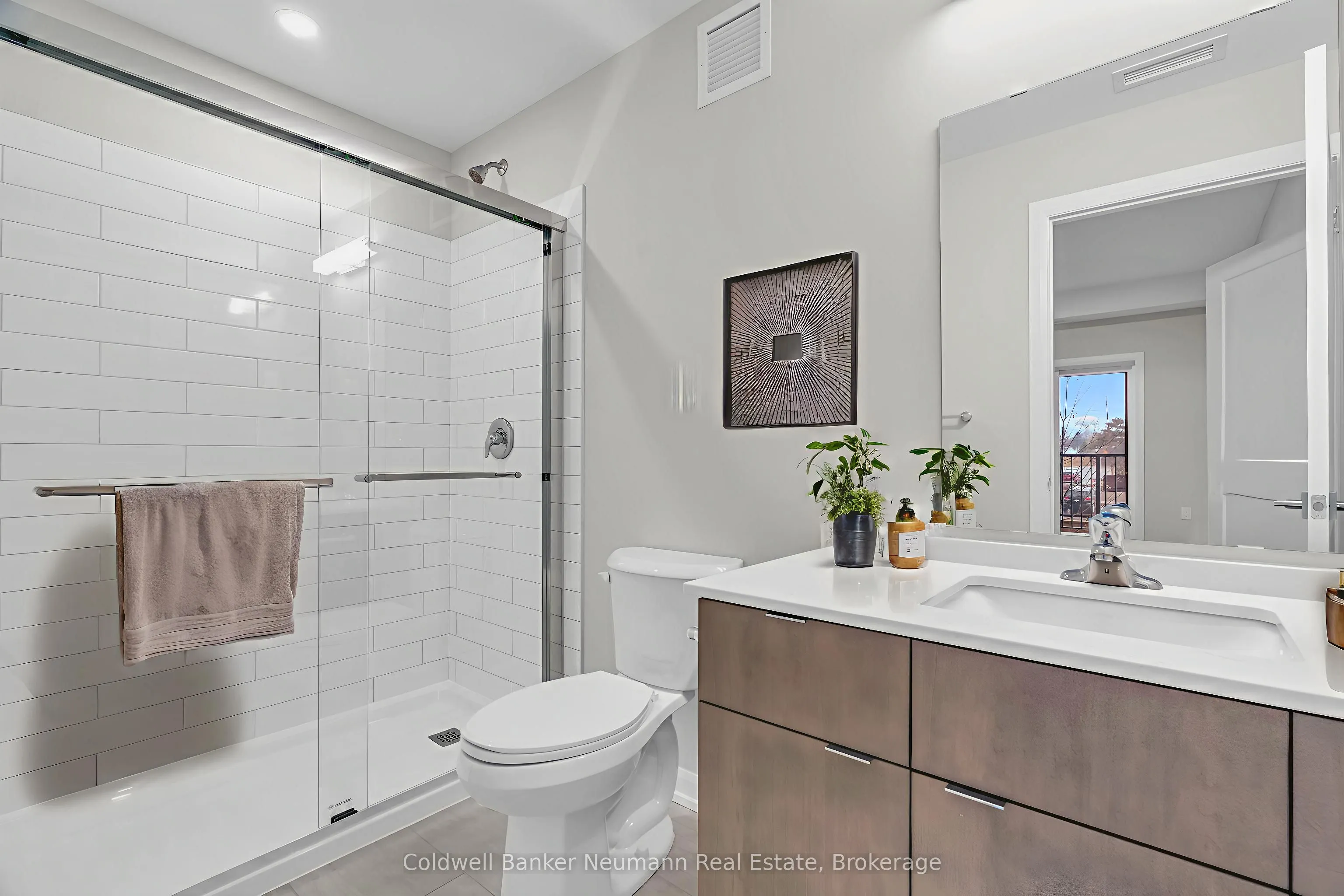 708 Woolwich Street, #102