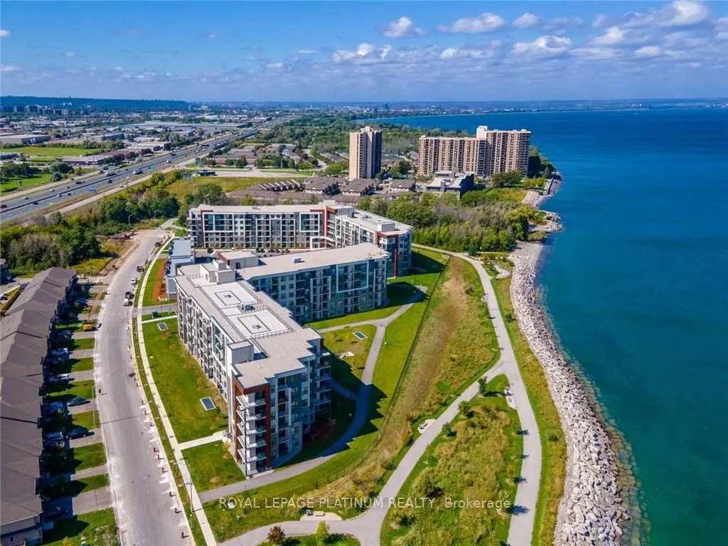 125 Shoreview Place, #233