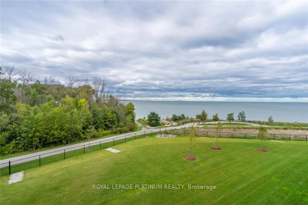125 Shoreview Place, #233