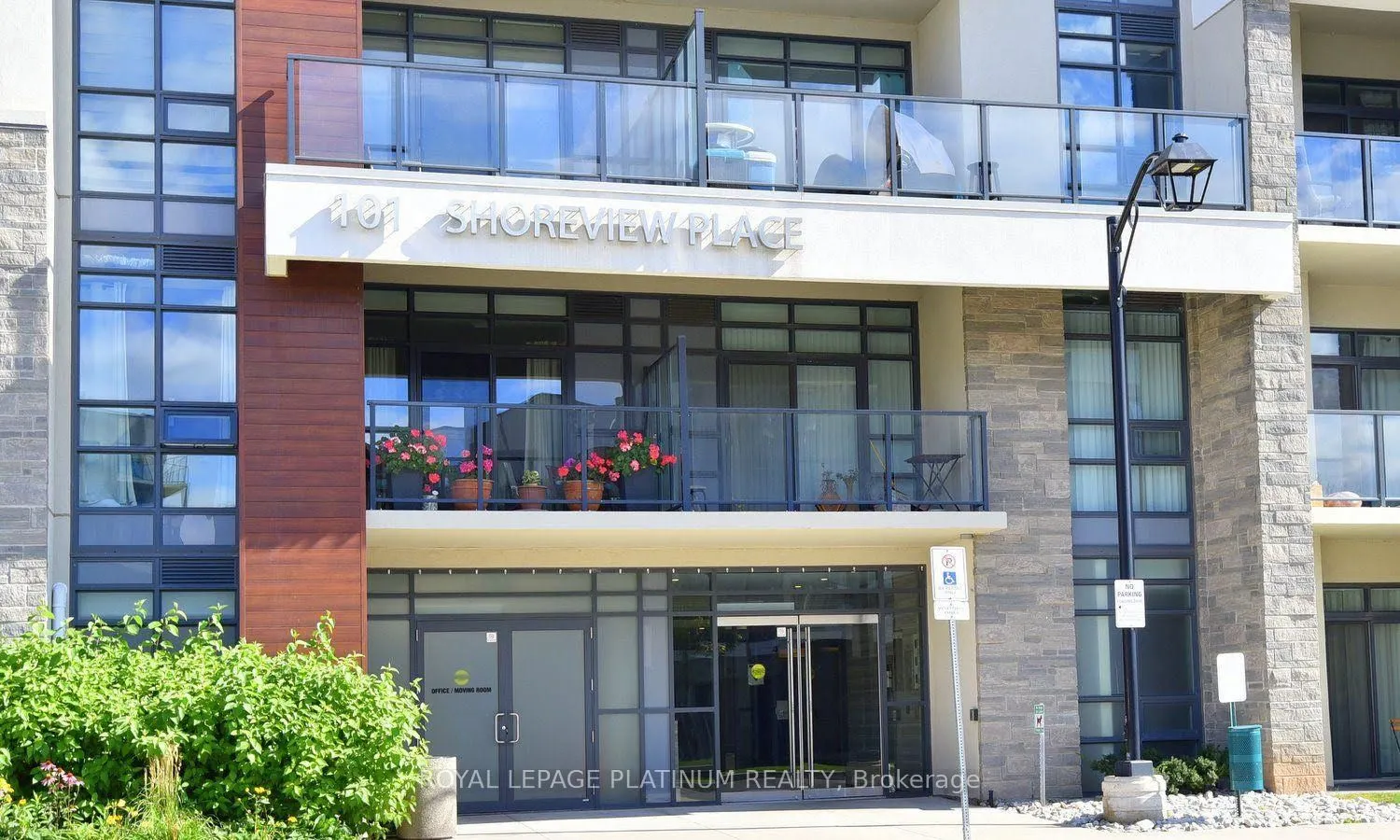 125 Shoreview Place, #233