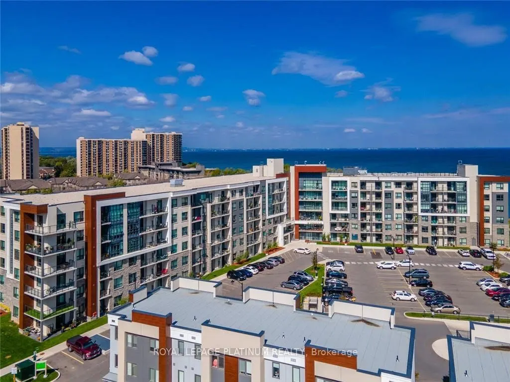 125 Shoreview Place, #233