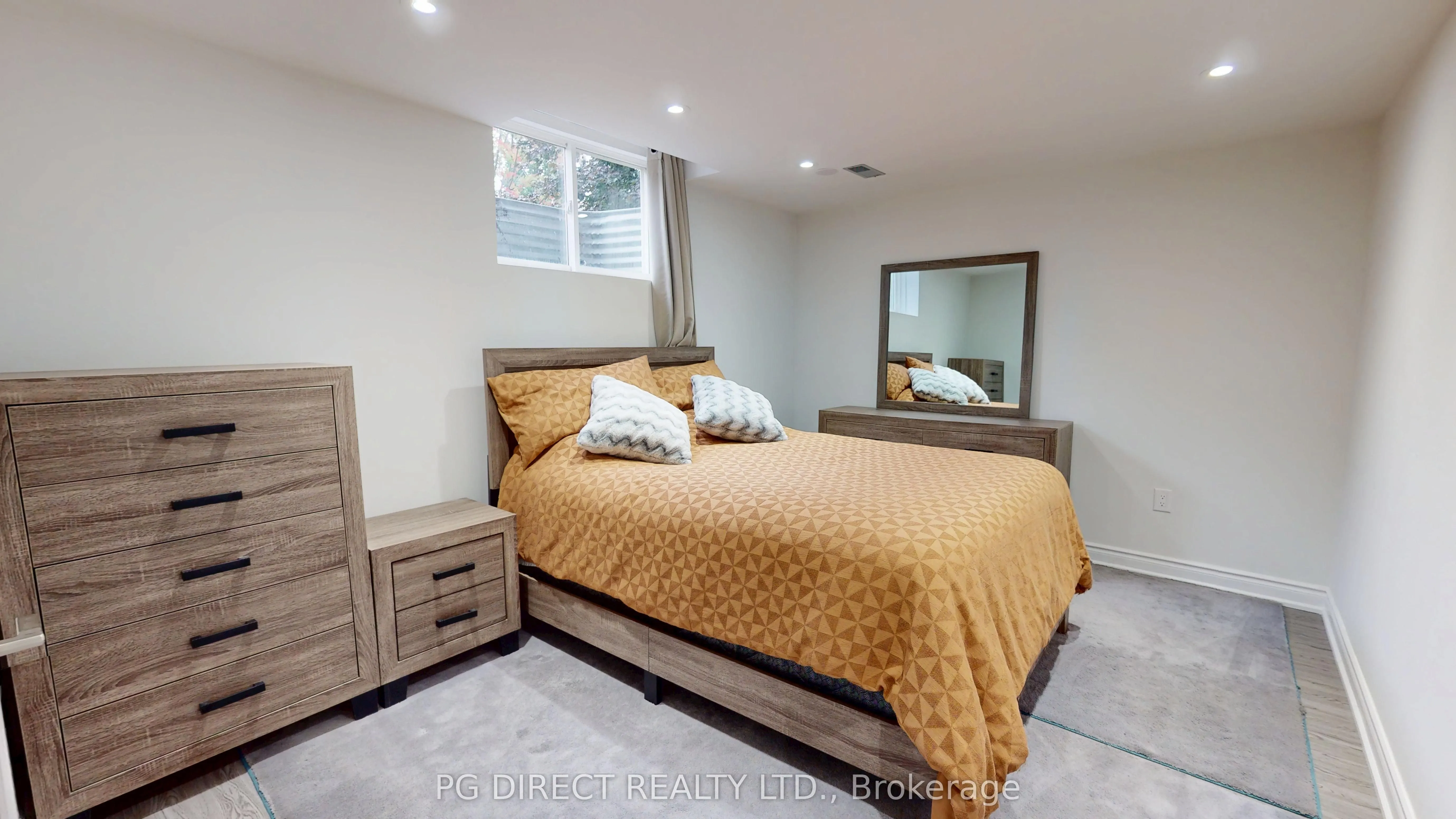 32 Elsley Court